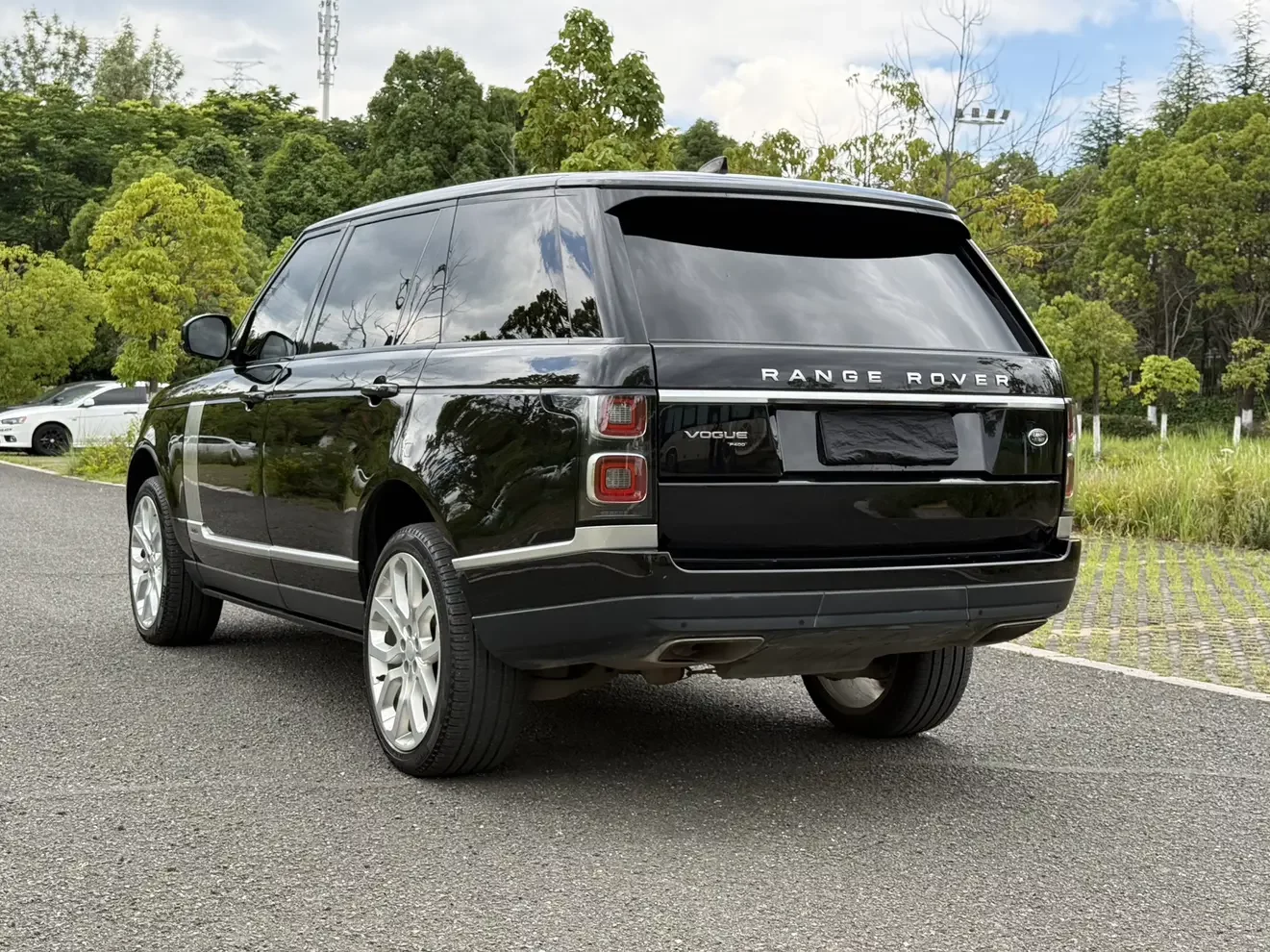 Land Rover range rover