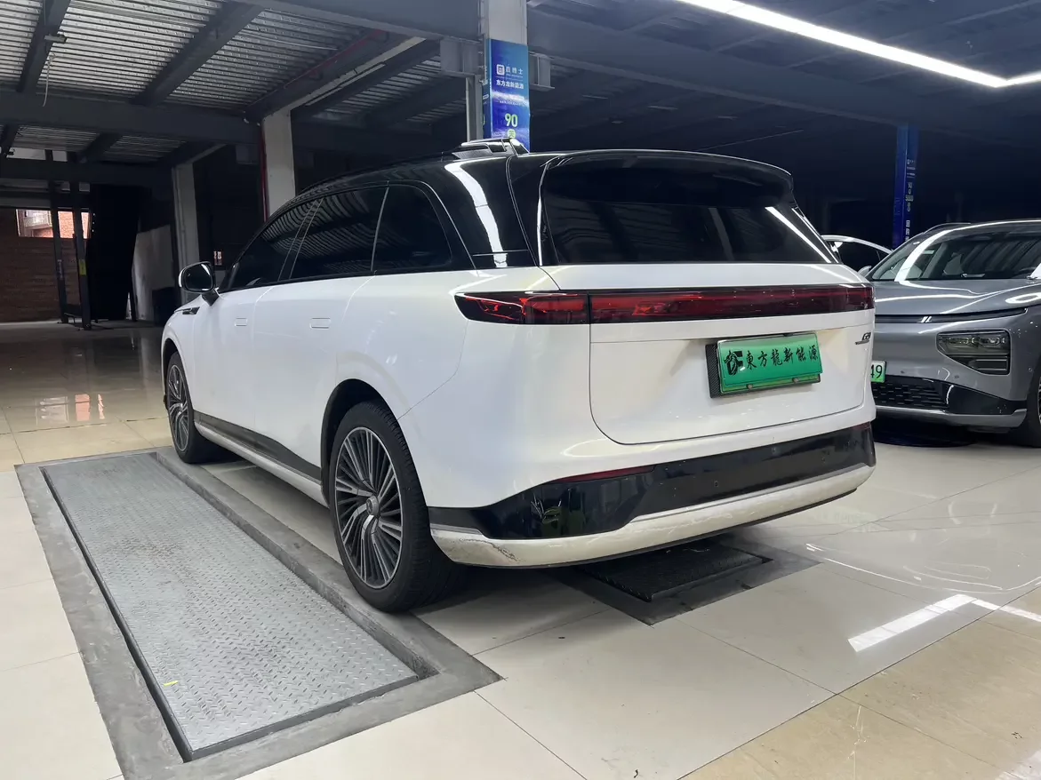 Xpeng G9