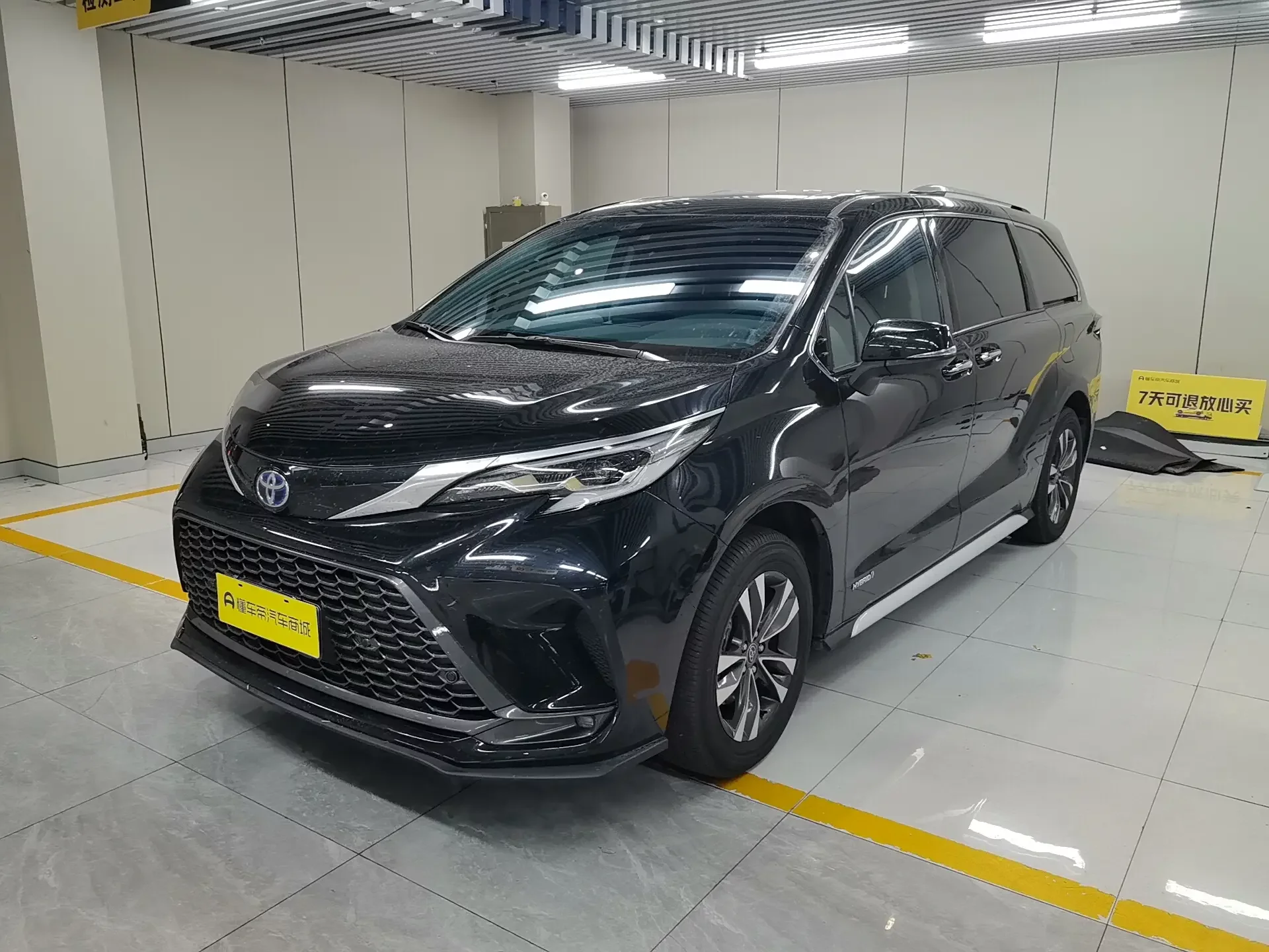 Toyota Granvia  из Китая
