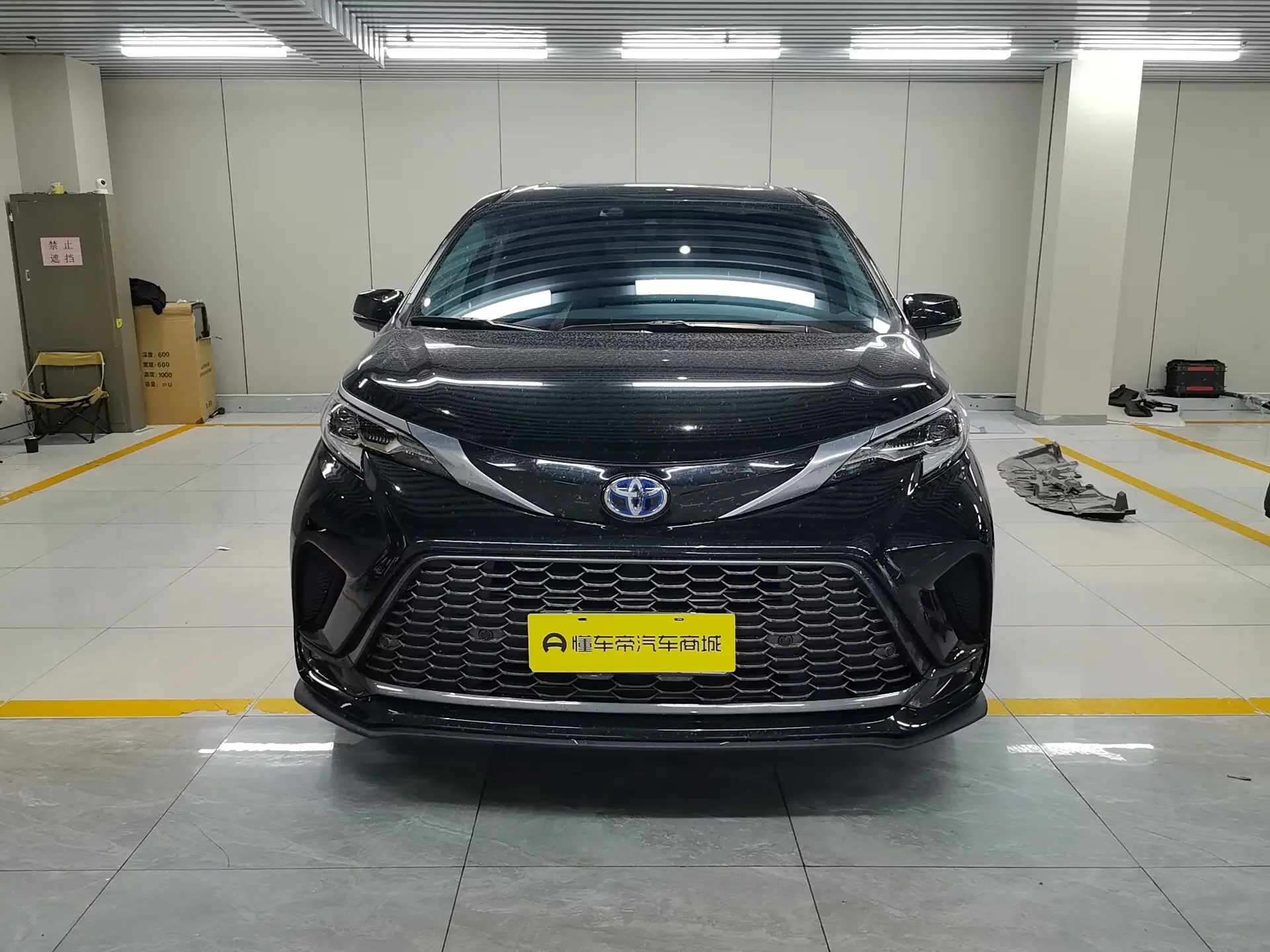 Toyota Granvia  из Китая