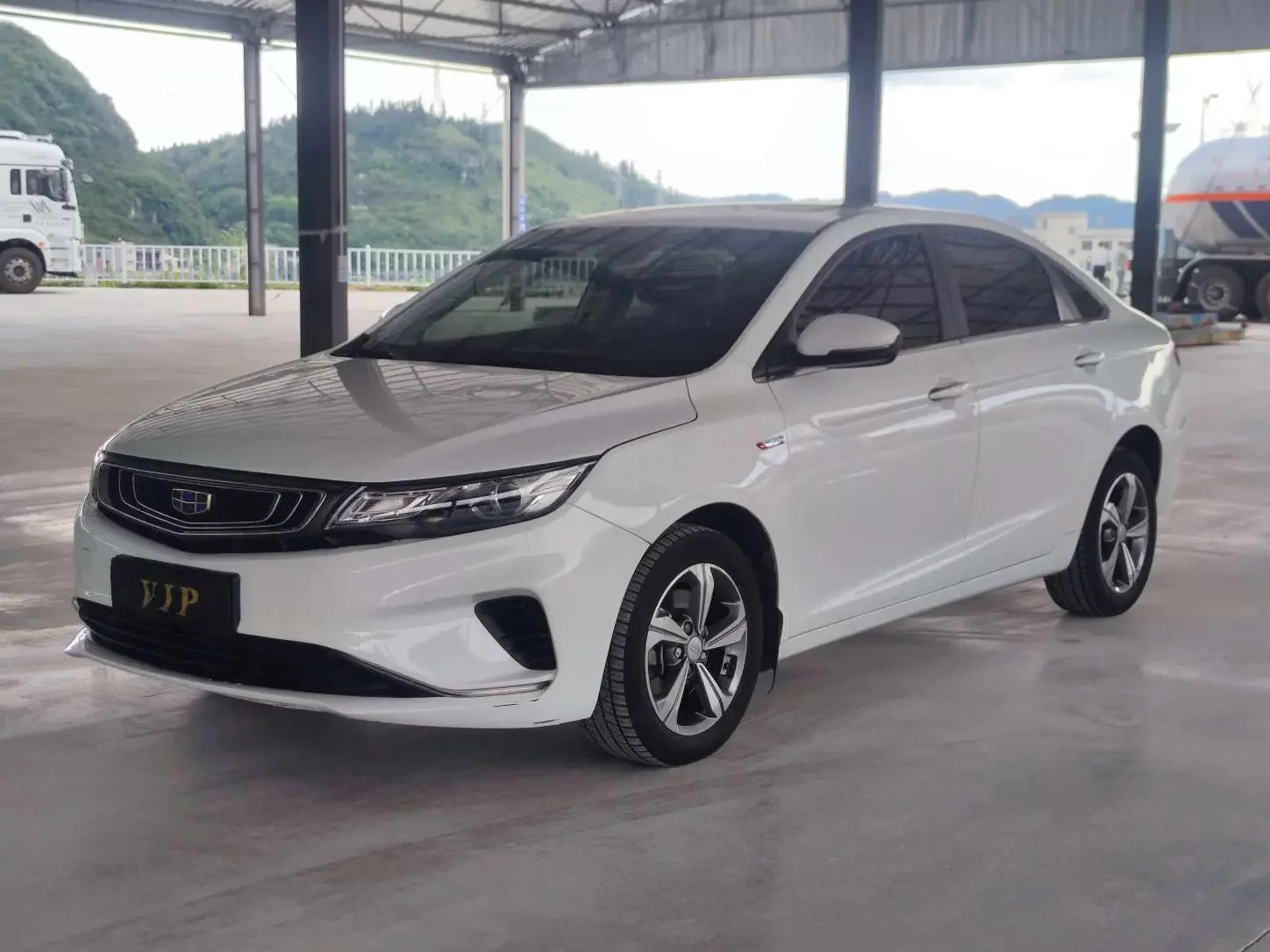 Geely Emgrand GL