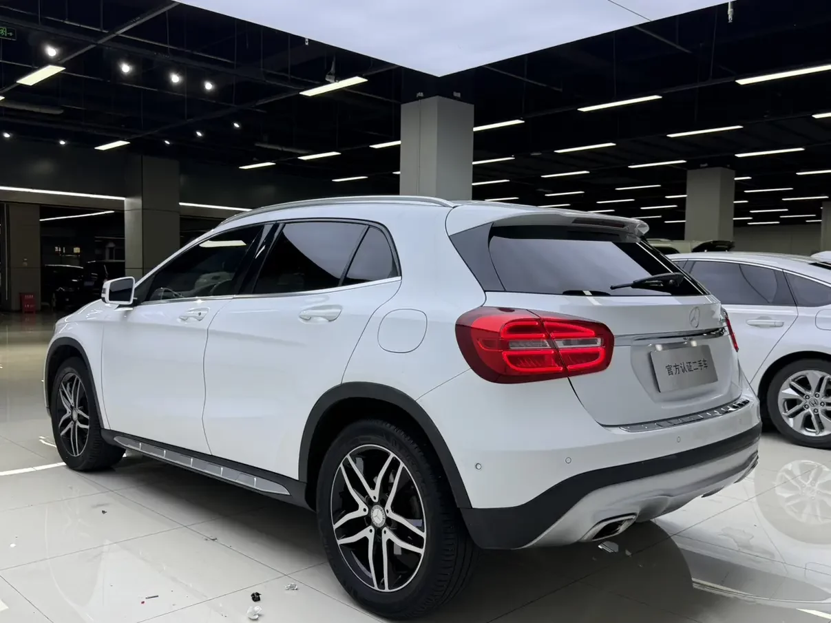 Mercedes-Benz GLA