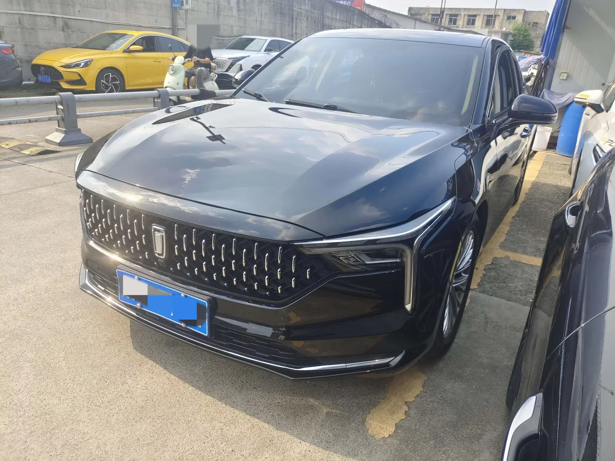FAW Bestune B70