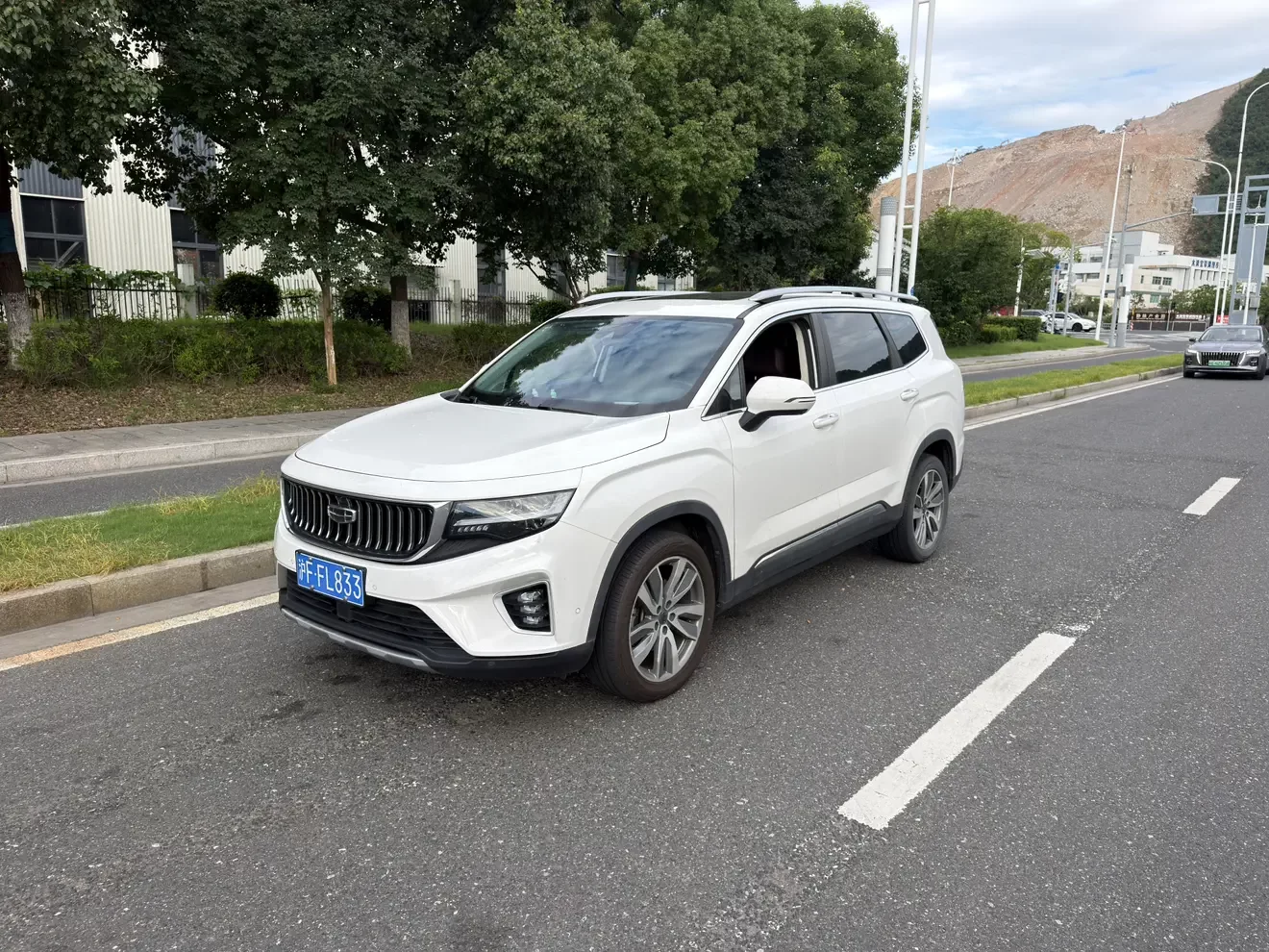 Geely Okavango  из Китая