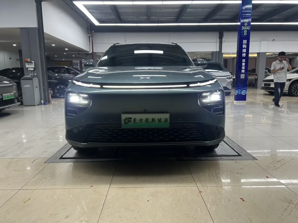 Xpeng G9