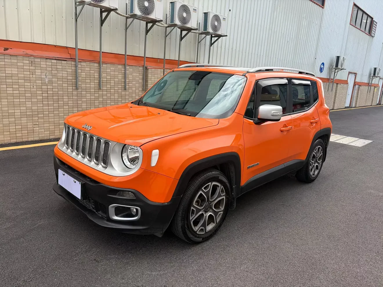 Jeep Freeman
