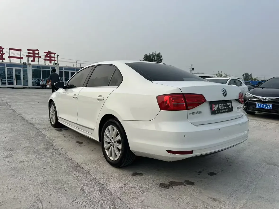 Volkswagen Sagitar