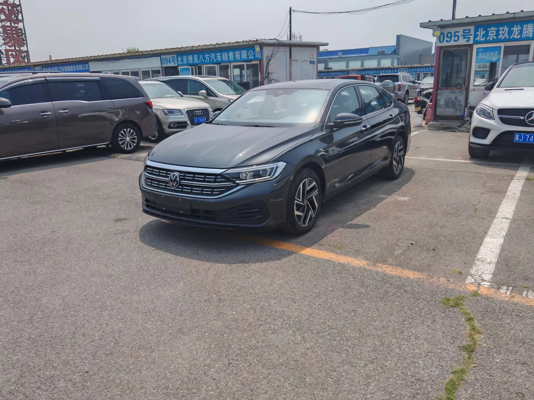 Volkswagen Sagitar