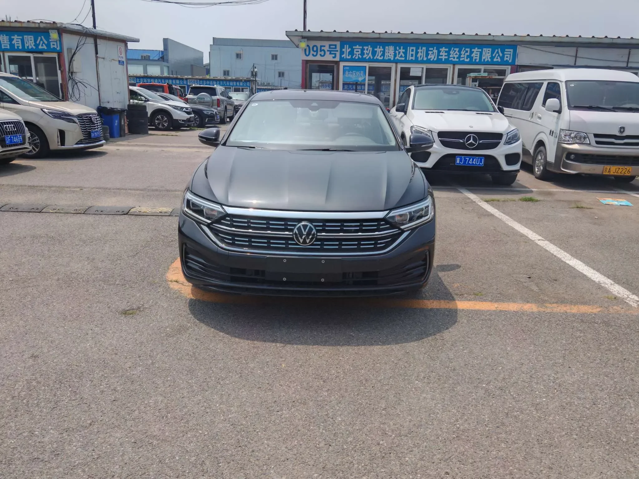 Volkswagen Sagitar