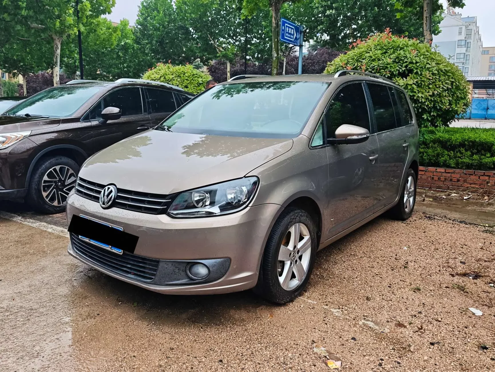 Volkswagen Touran  из Китая
