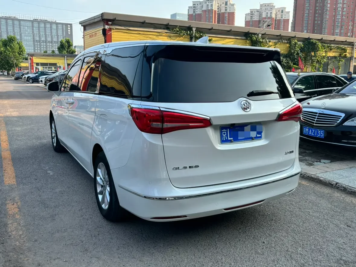 Buick GL8