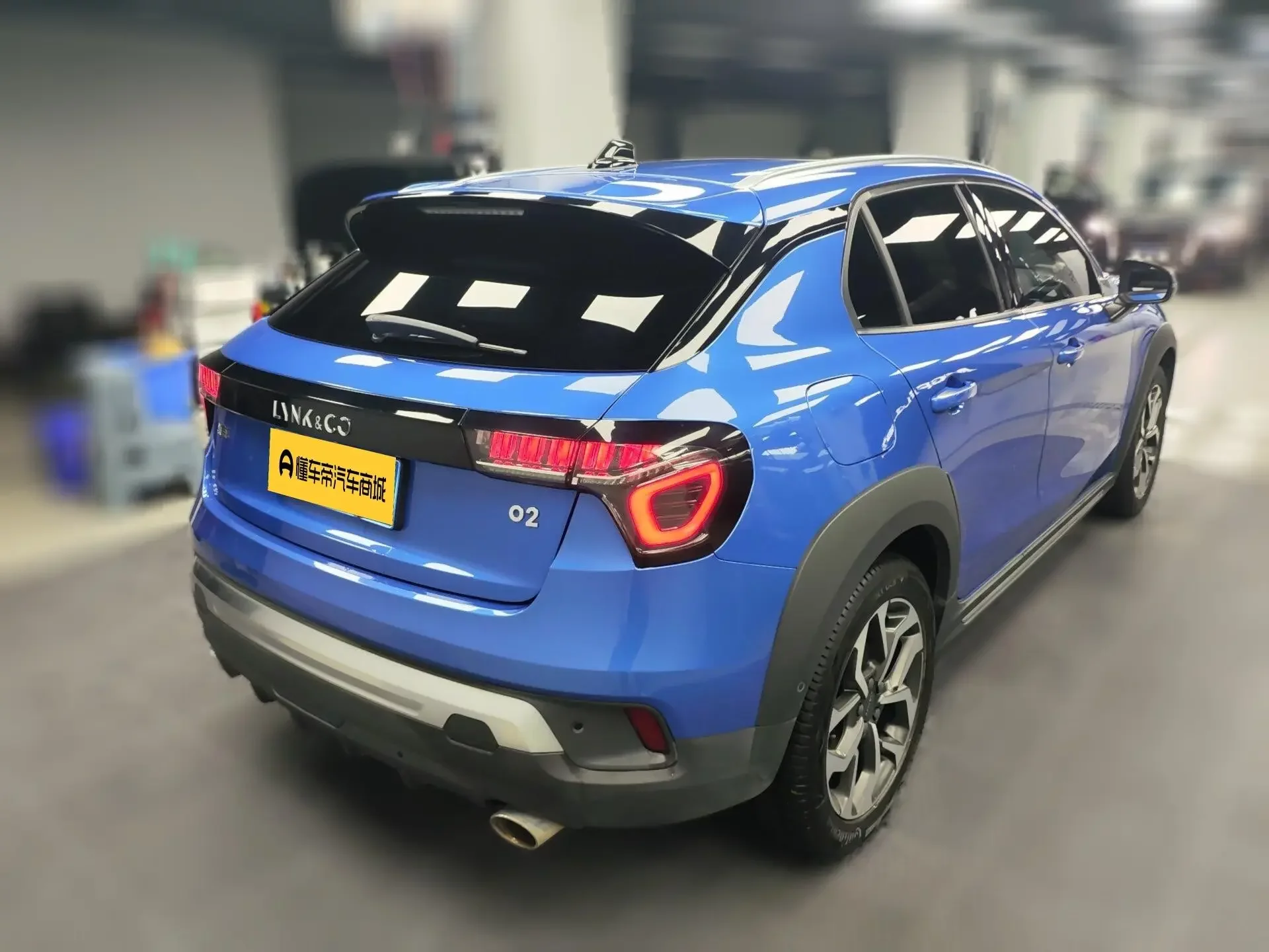 Lynk & Co 02