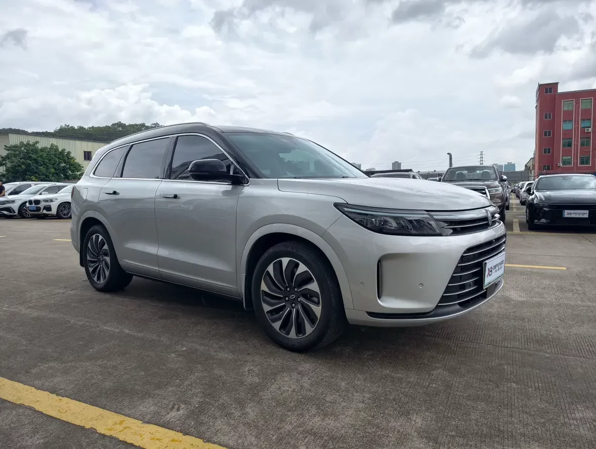 AITO M7