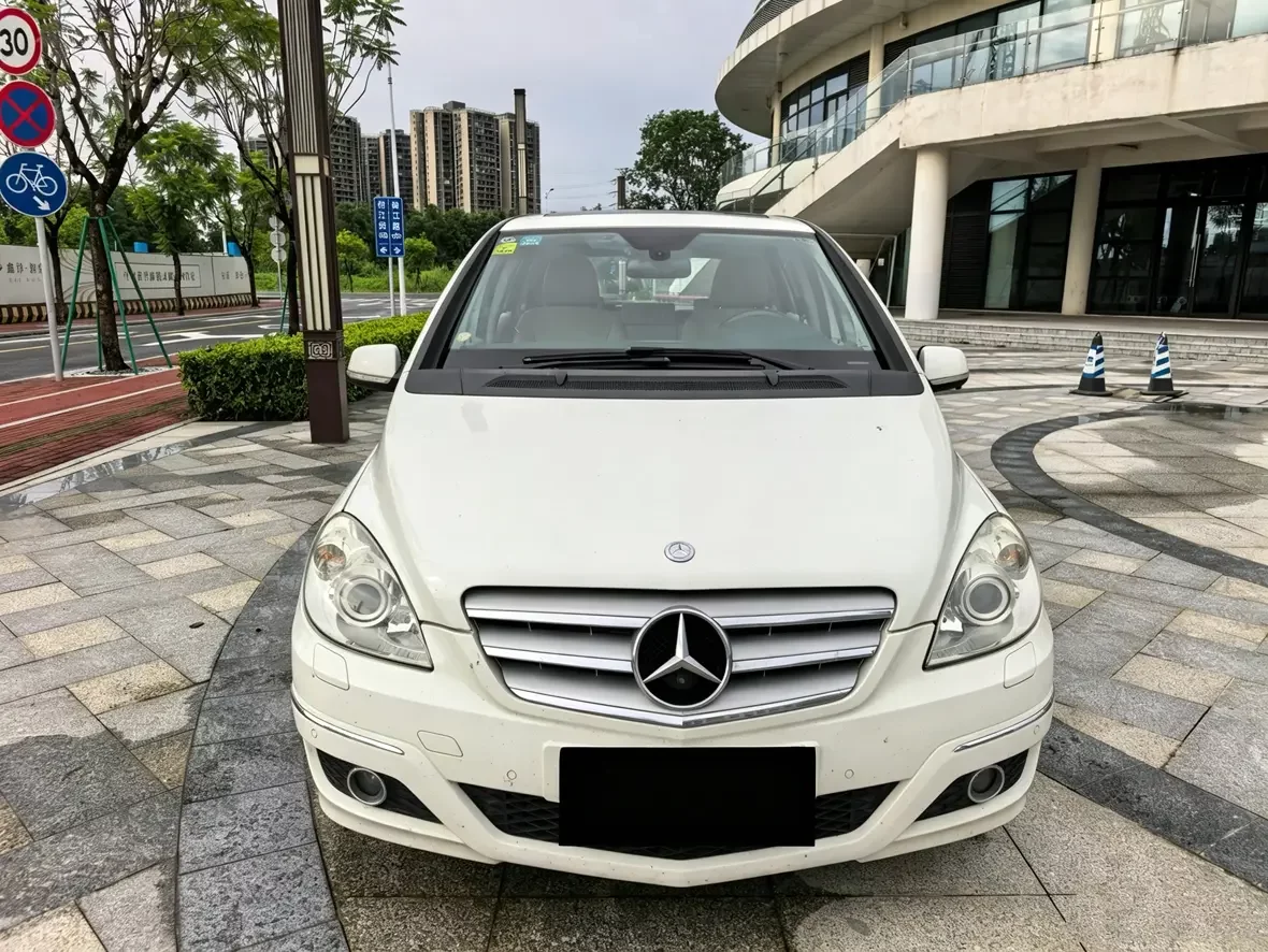 Mercedes-Benz B Class