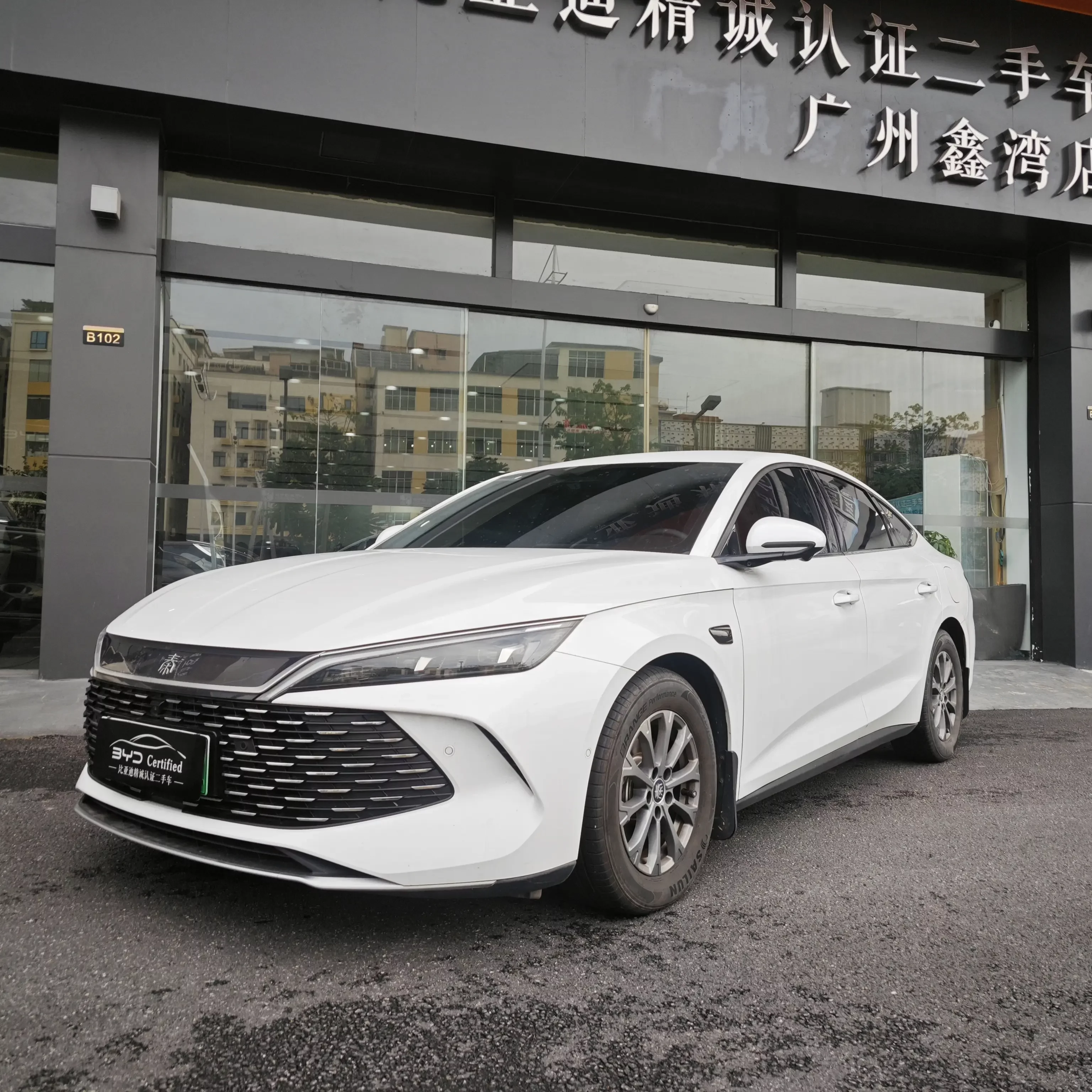 BYD Qin L DM