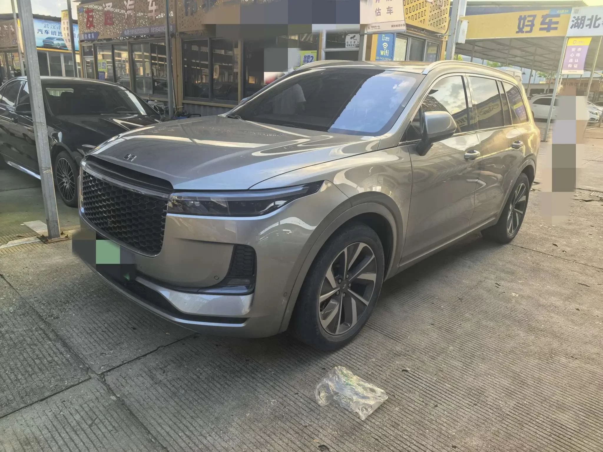 Li ONE (Ideal ONE)  из Китая