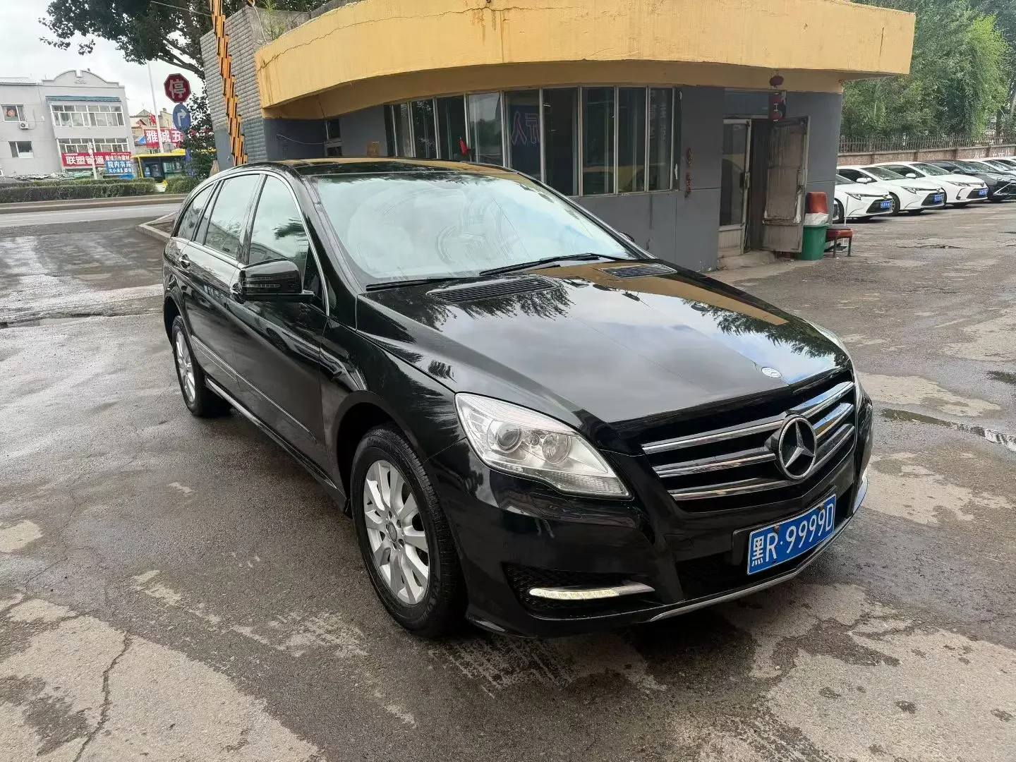 Mercedes-Benz R-Class