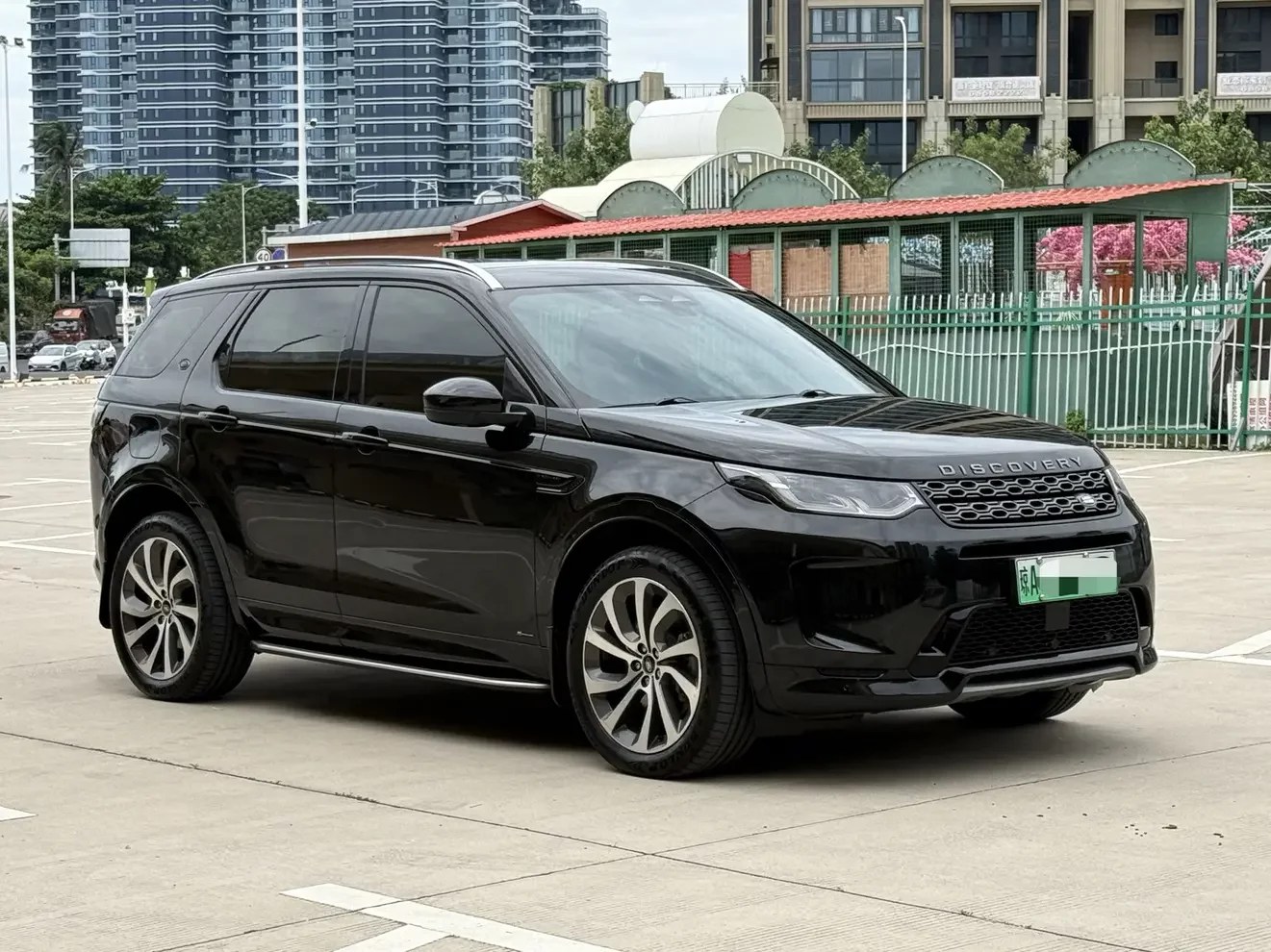 Land Rover Discovery Sport PHEV