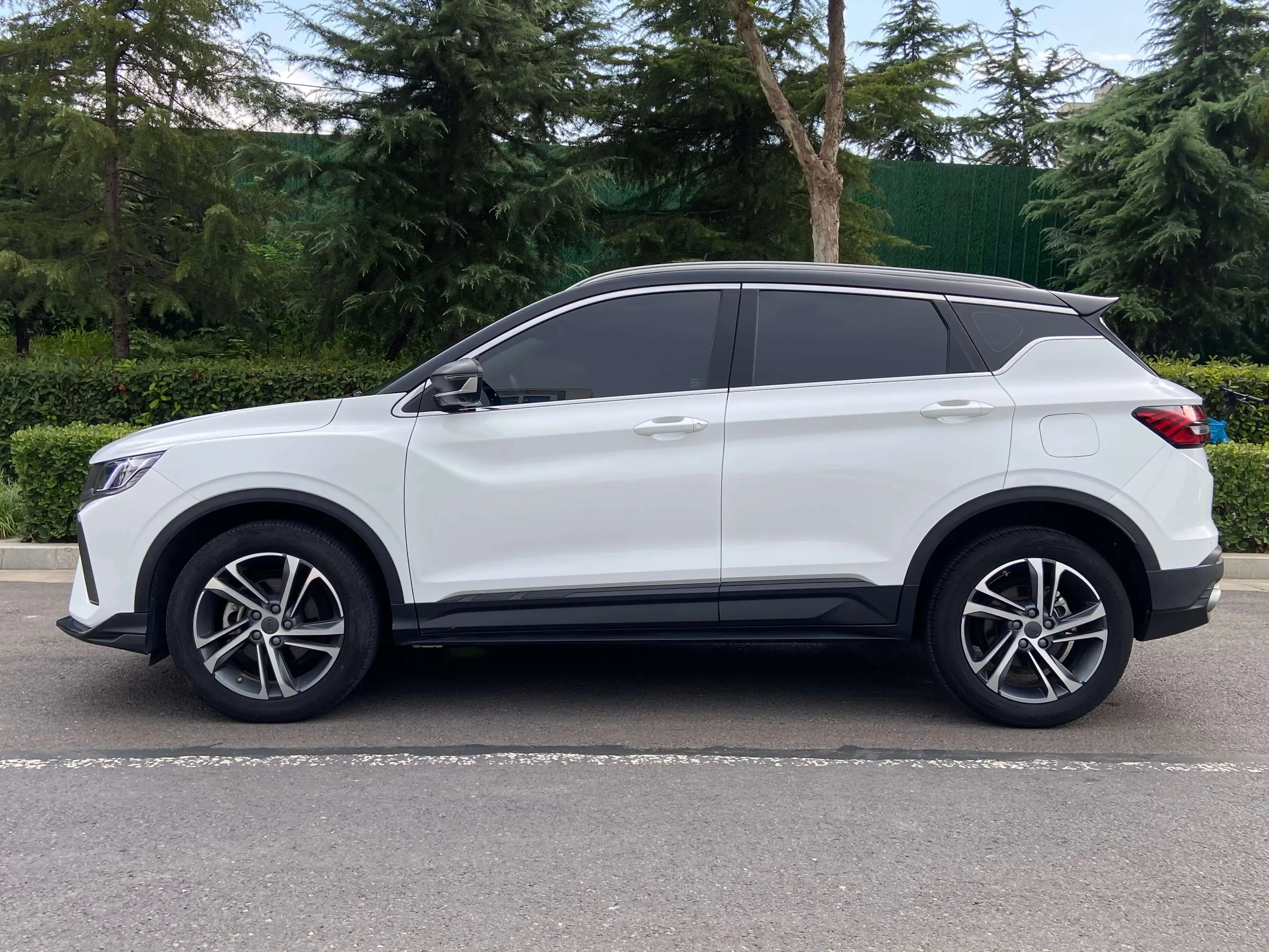 Geely Coolray SX11