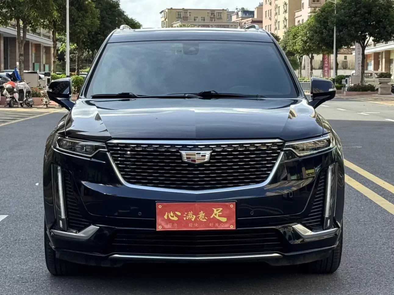 Cadillac XT6  из Китая