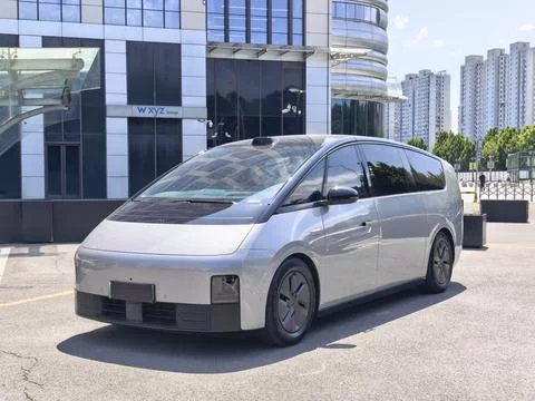 Lixiang MEGA