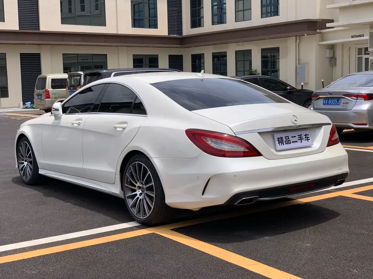 Mercedes-Benz CLS