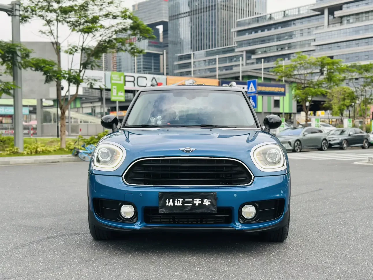 MINI COUNTRYMAN