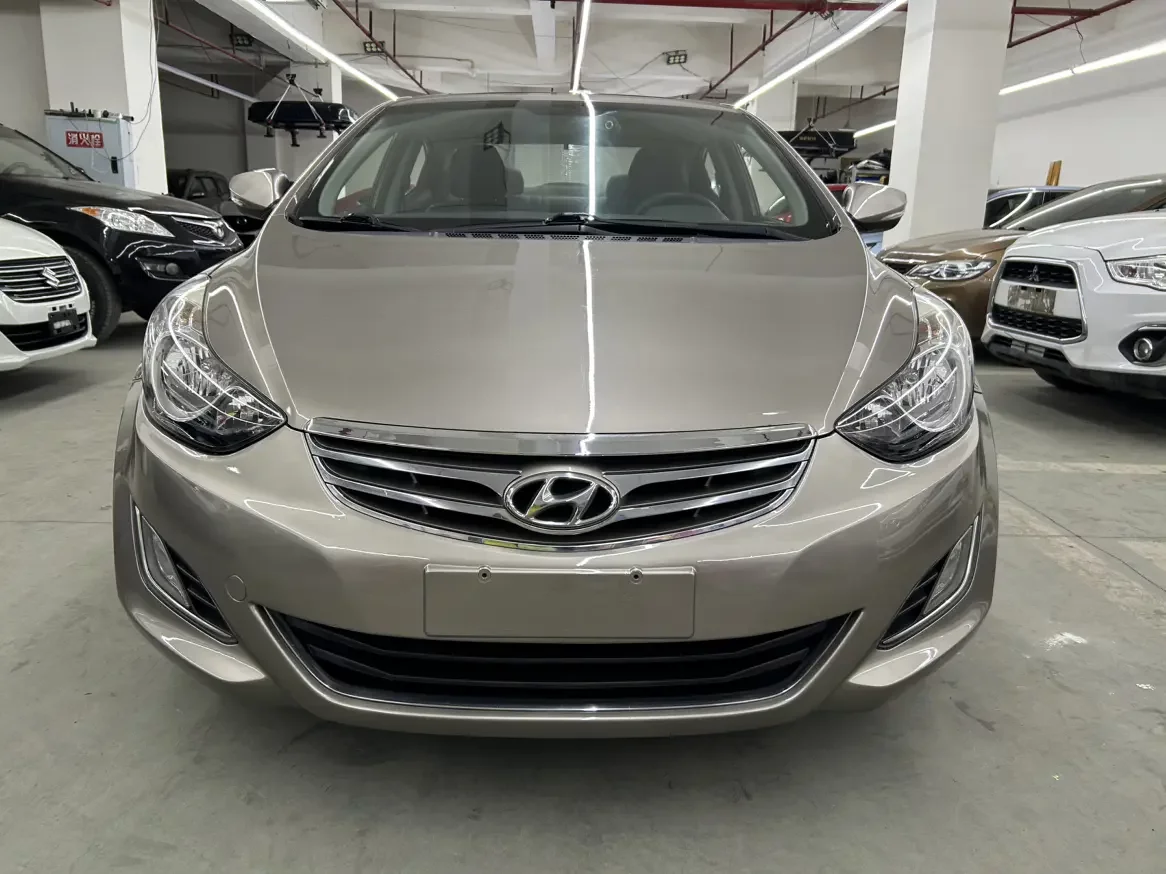 Hyundai Elantra  из Китая