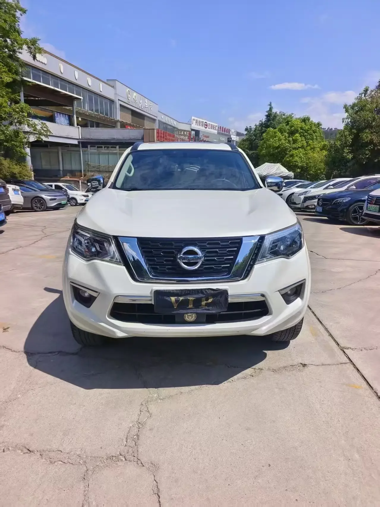 Nissan Tuda  из Китая