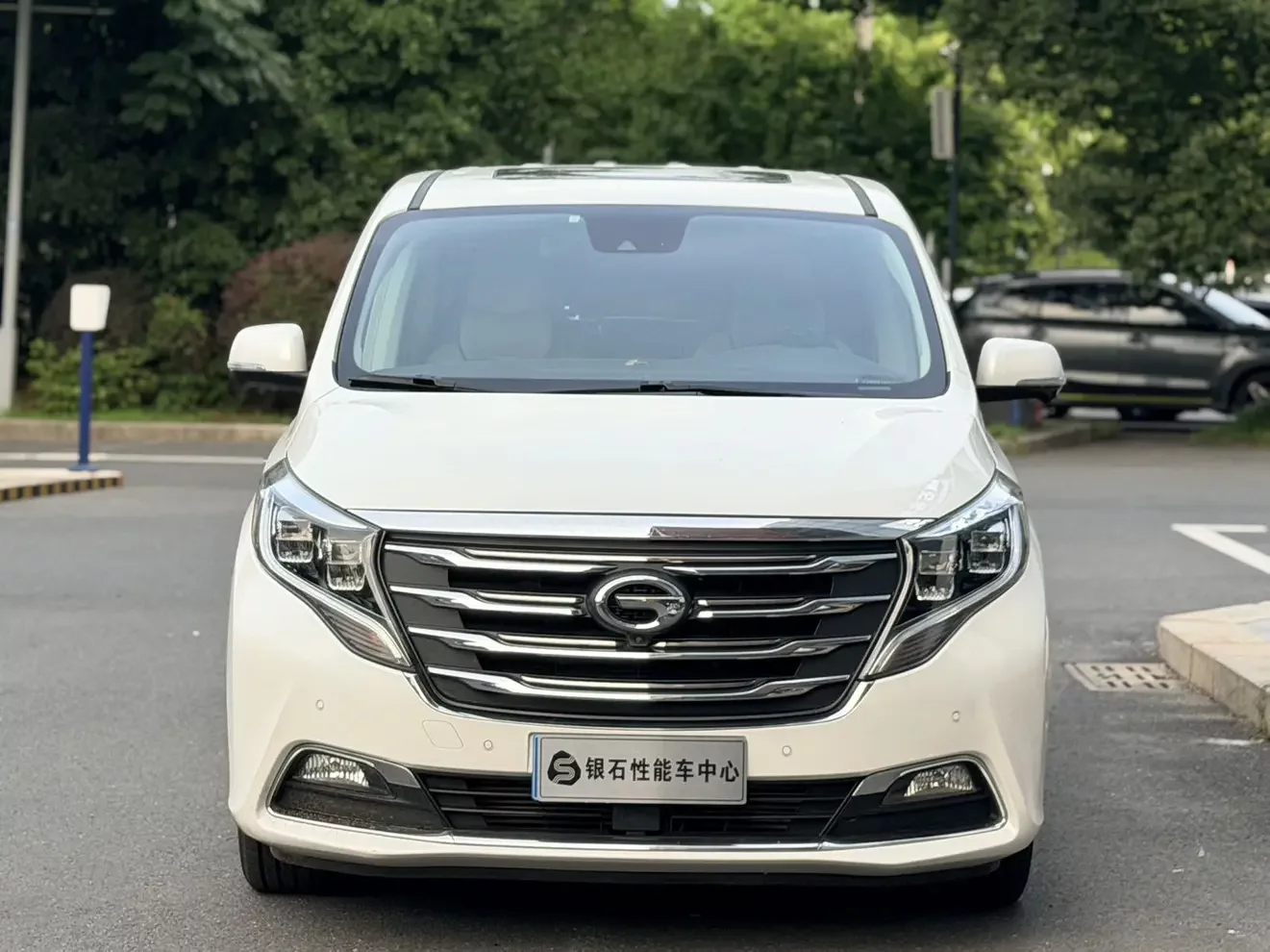 GAC Trumpchi M8  из Китая