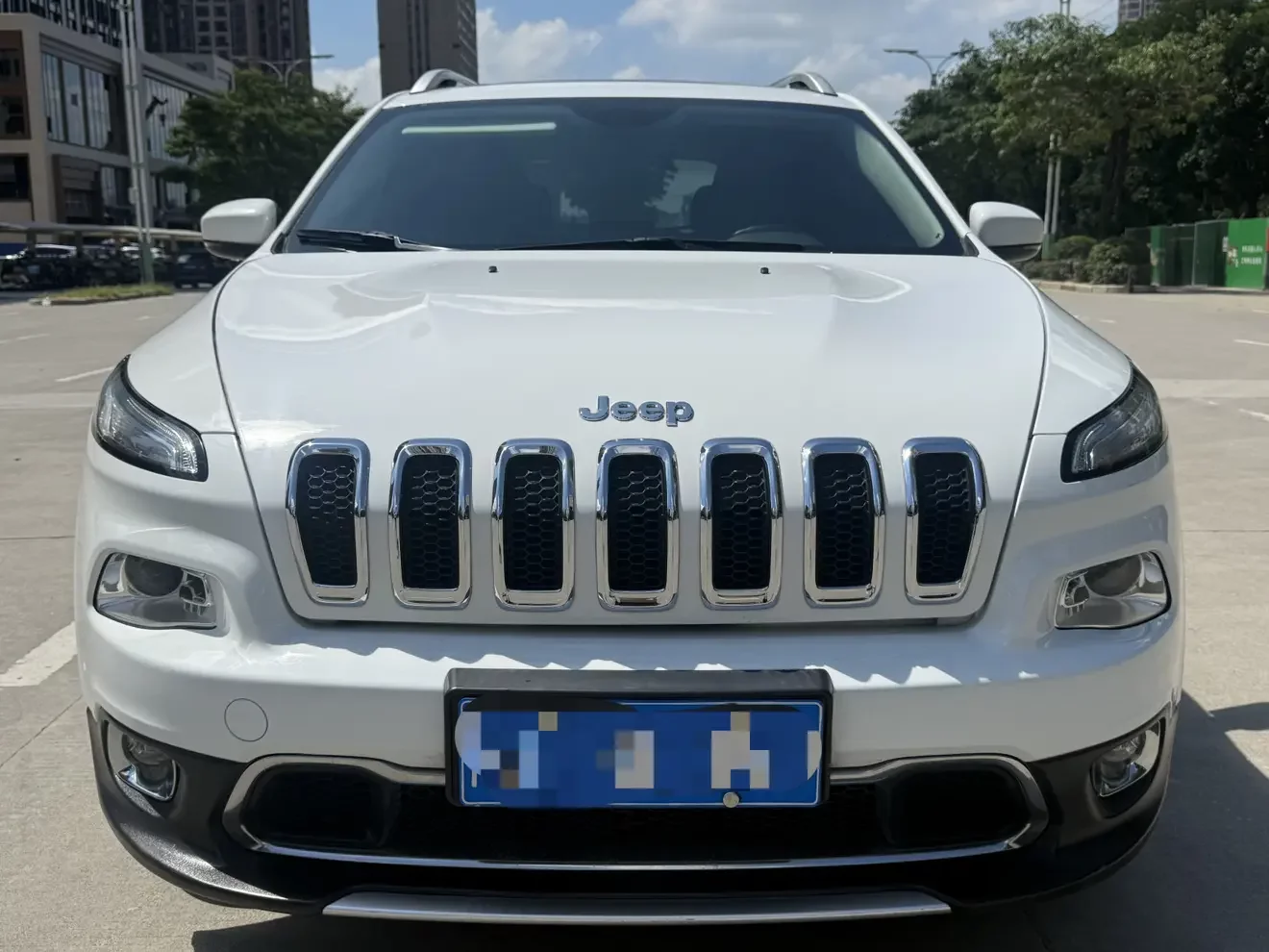 Jeep Cherokee
