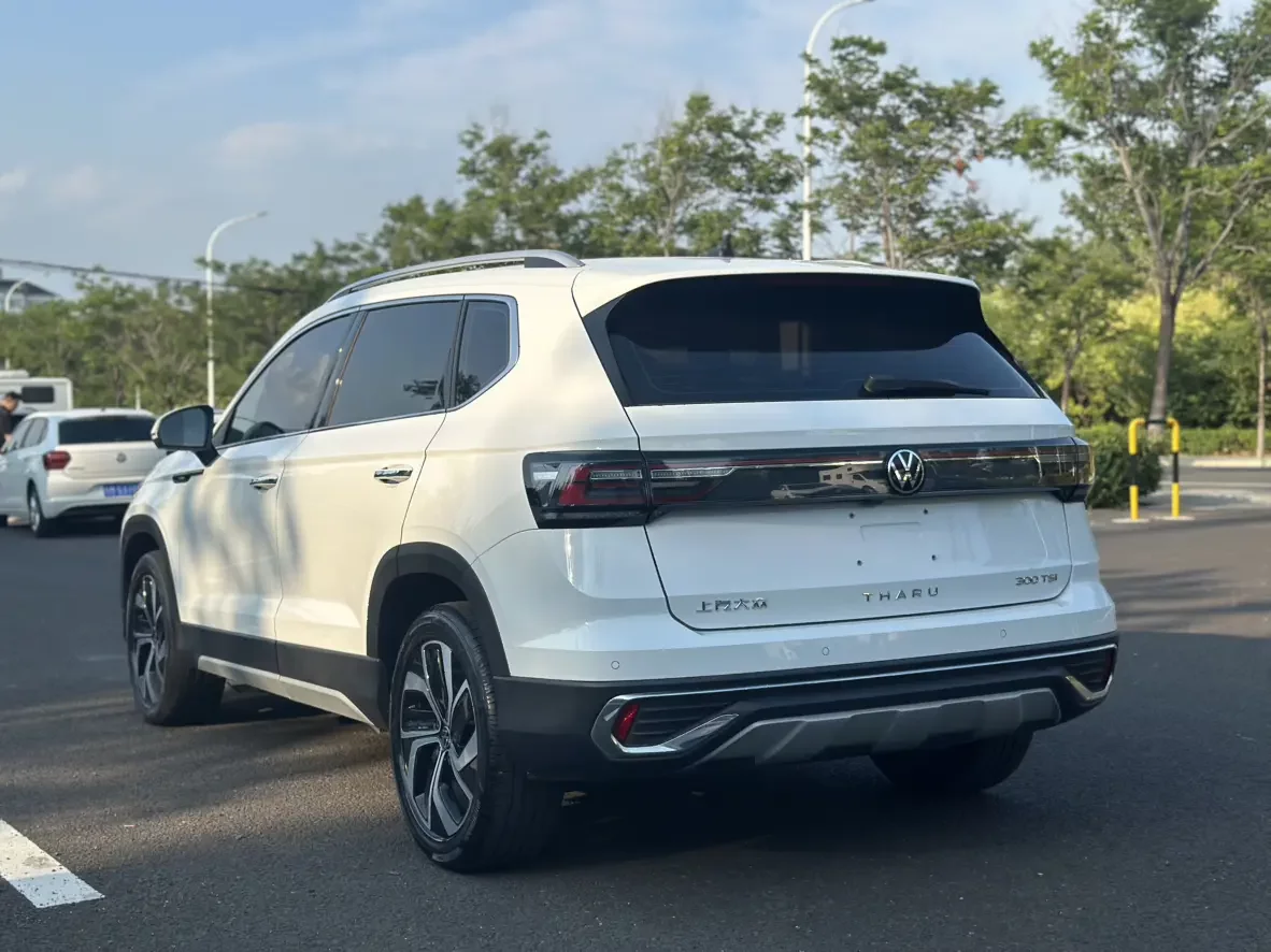 Volkswagen Tharu