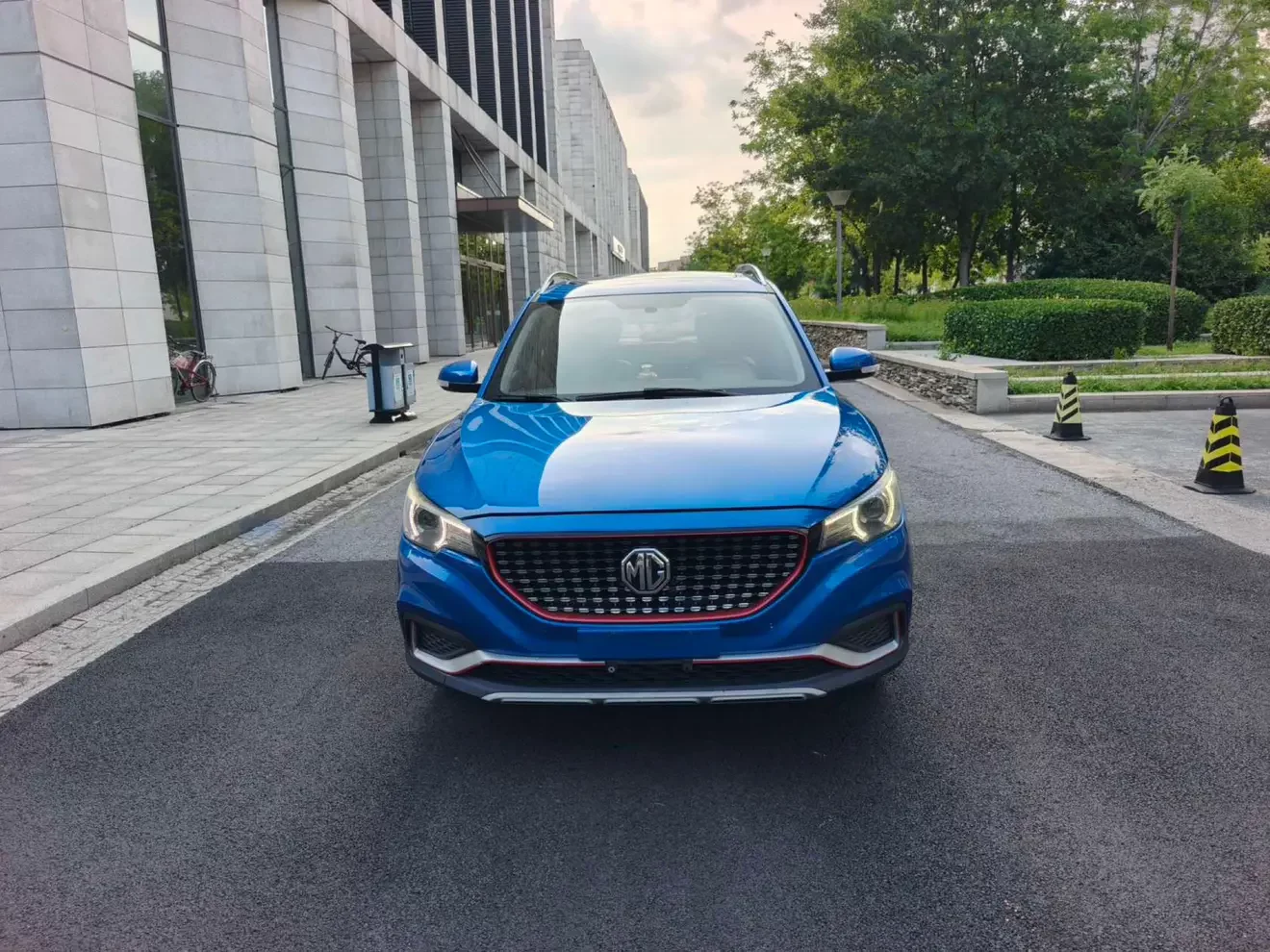 MG ZS