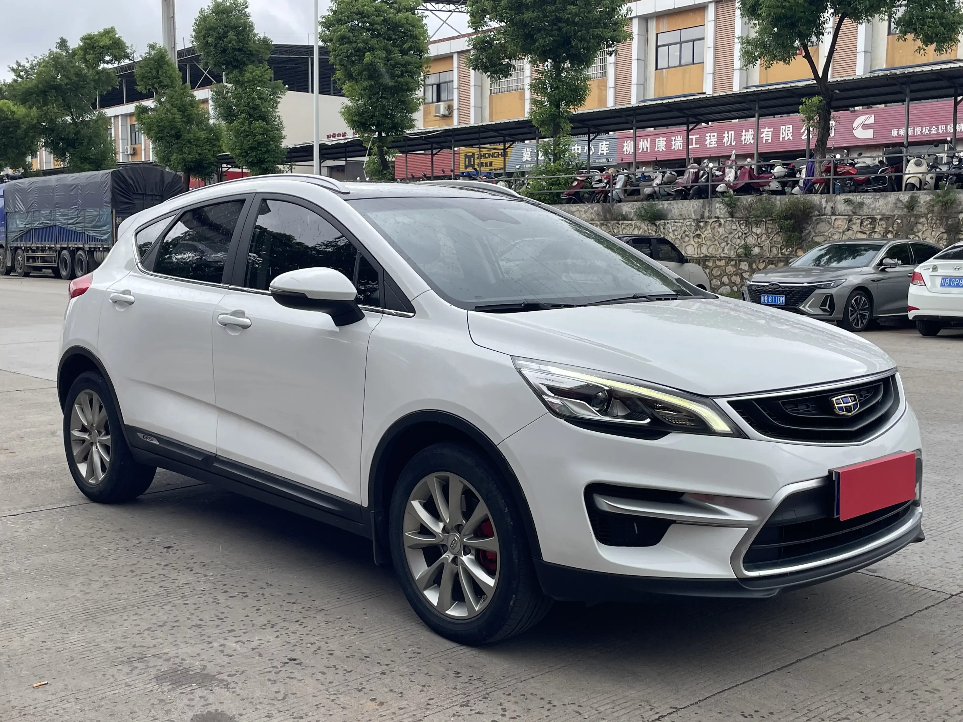 Geely Emgrand GS