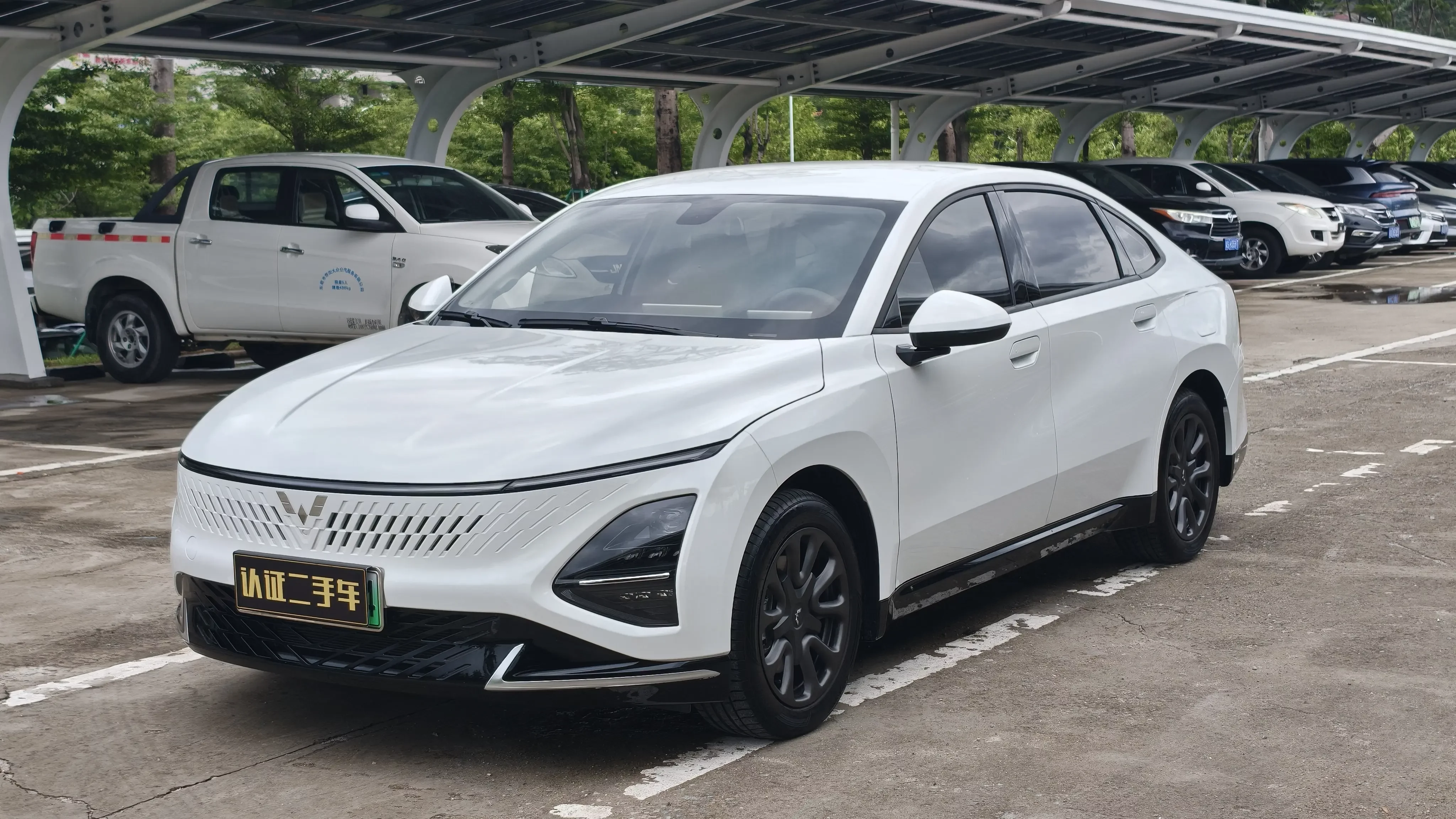 Wuling Starlight PHEV