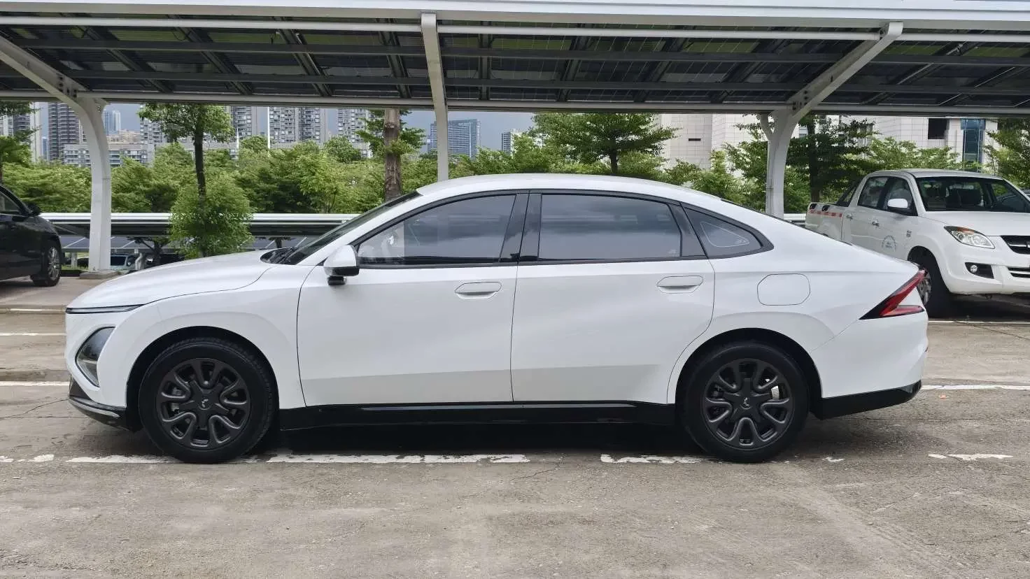 Wuling Starlight PHEV