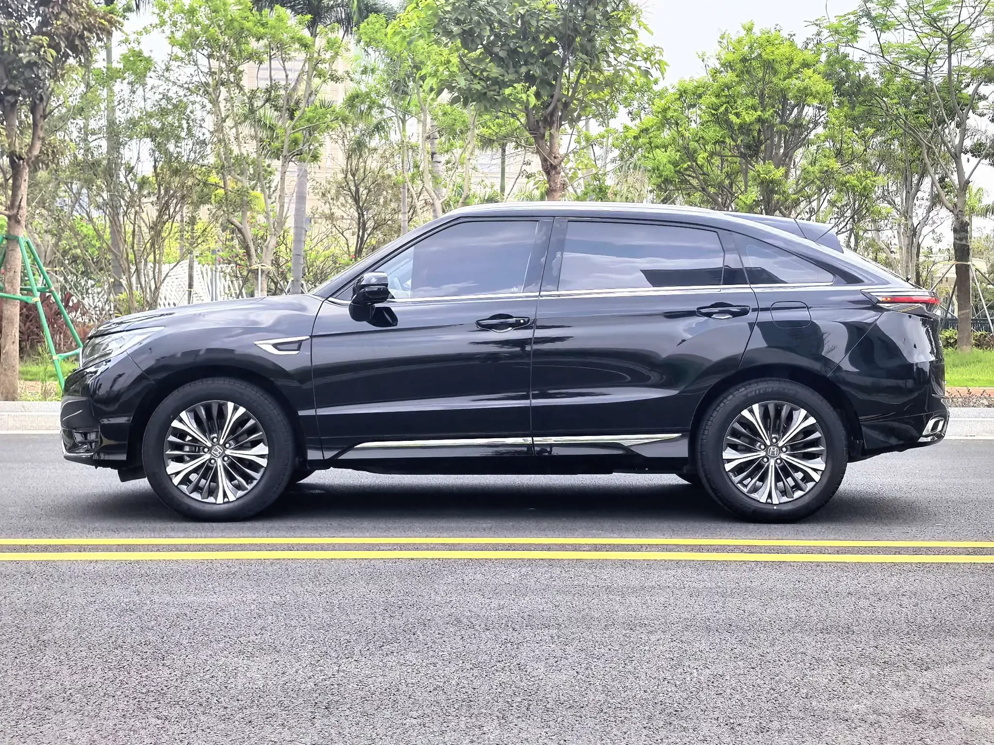 Honda UR-V