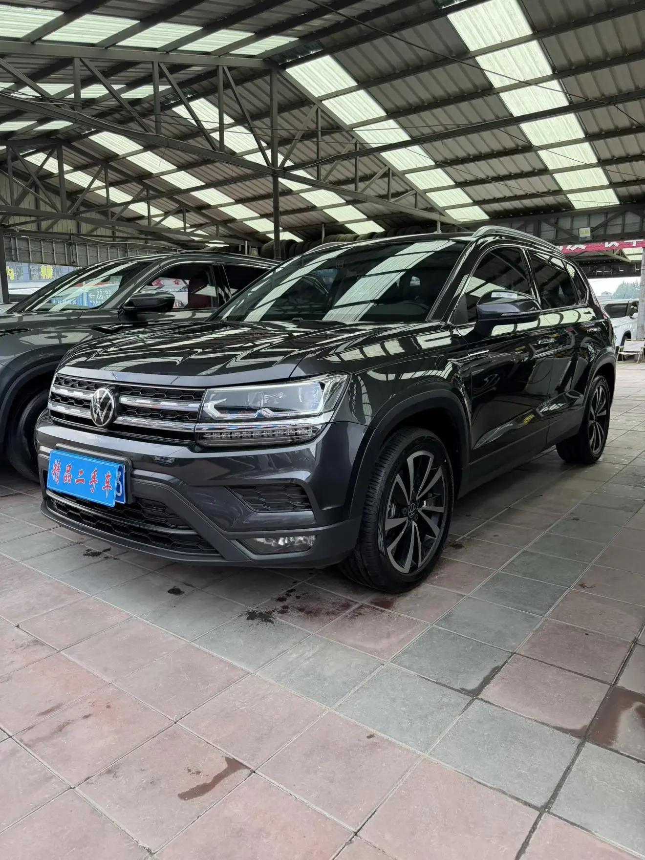 Volkswagen Tharu