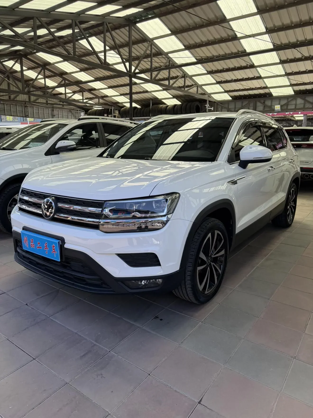 Volkswagen Tharu
