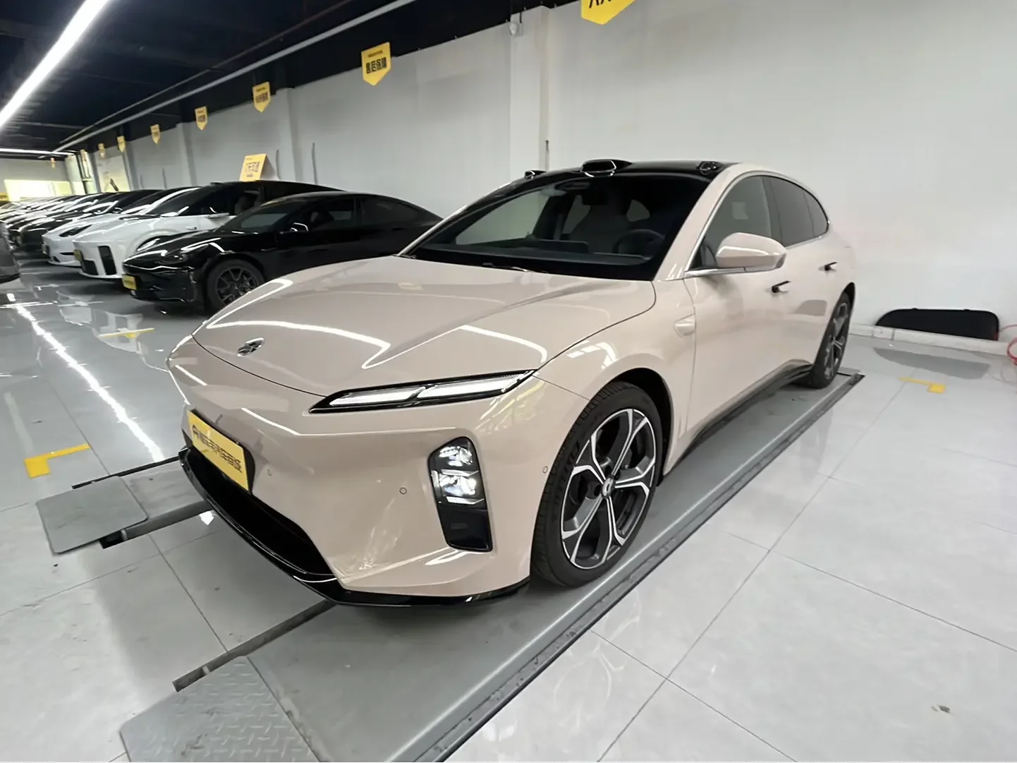 NIO ET5T