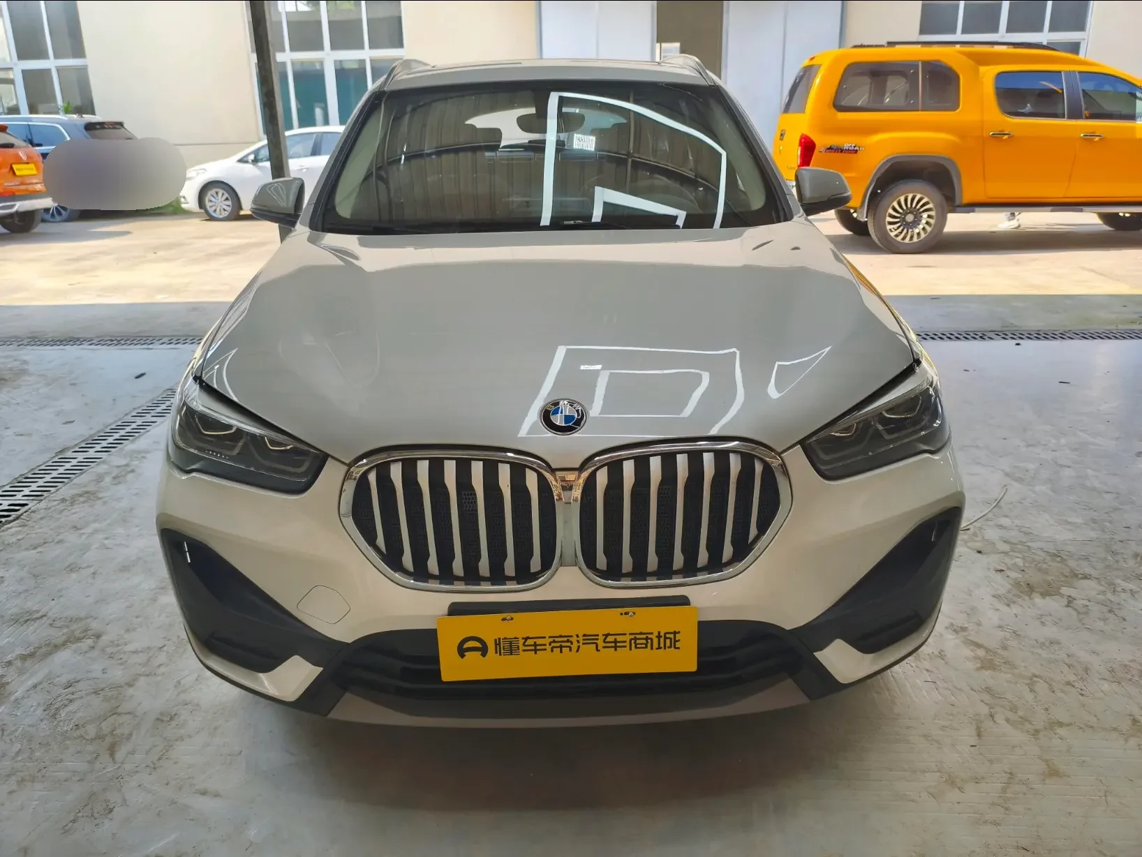 BMW X1  из Китая