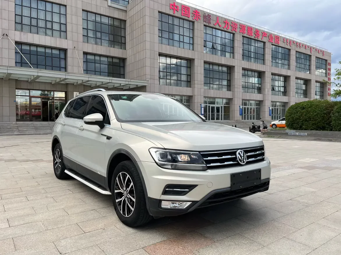 Volkswagen Tiguan L