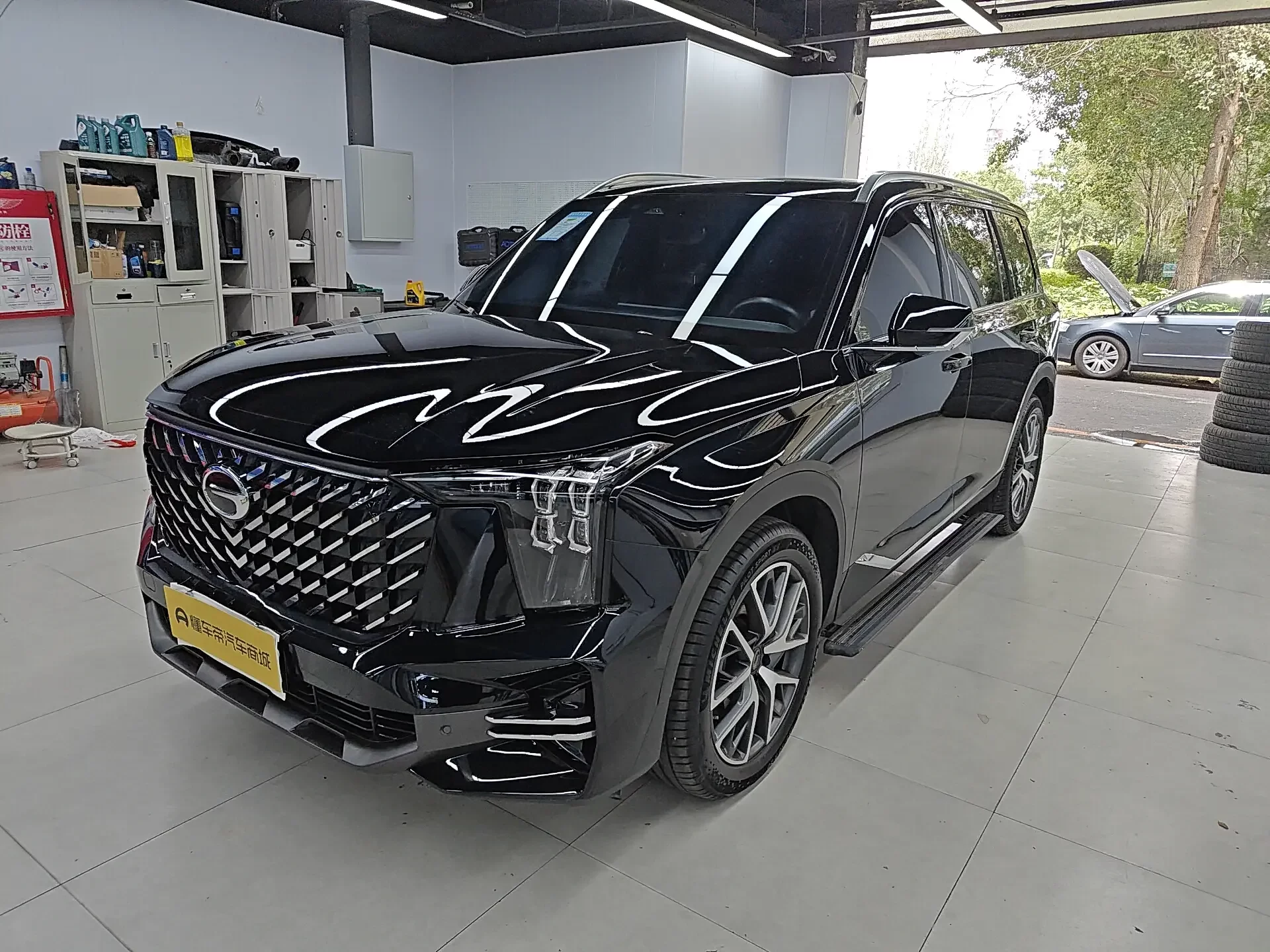 GAC Trumpchi GS8  из Китая