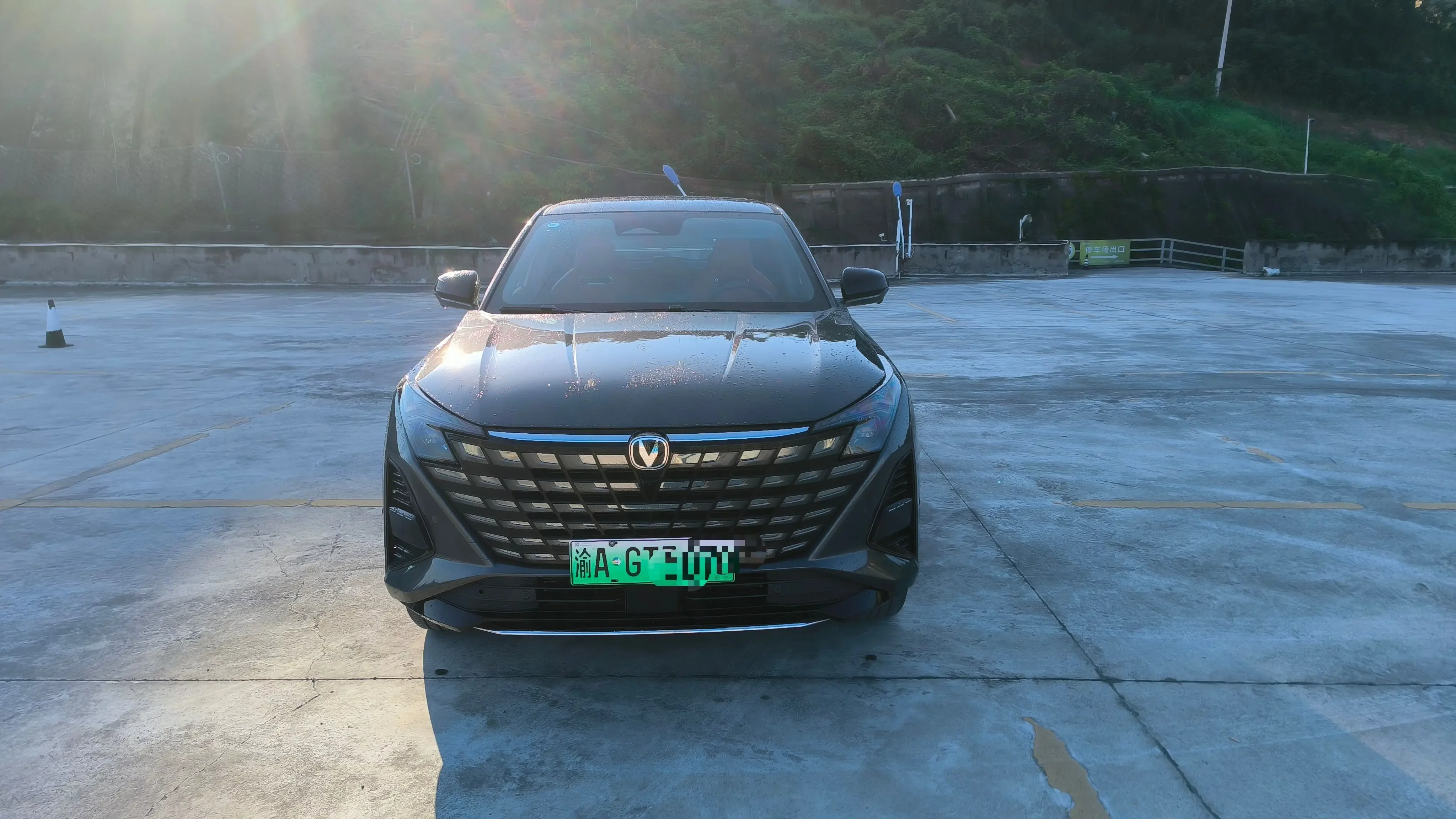 Changan UNI-Z PHEV