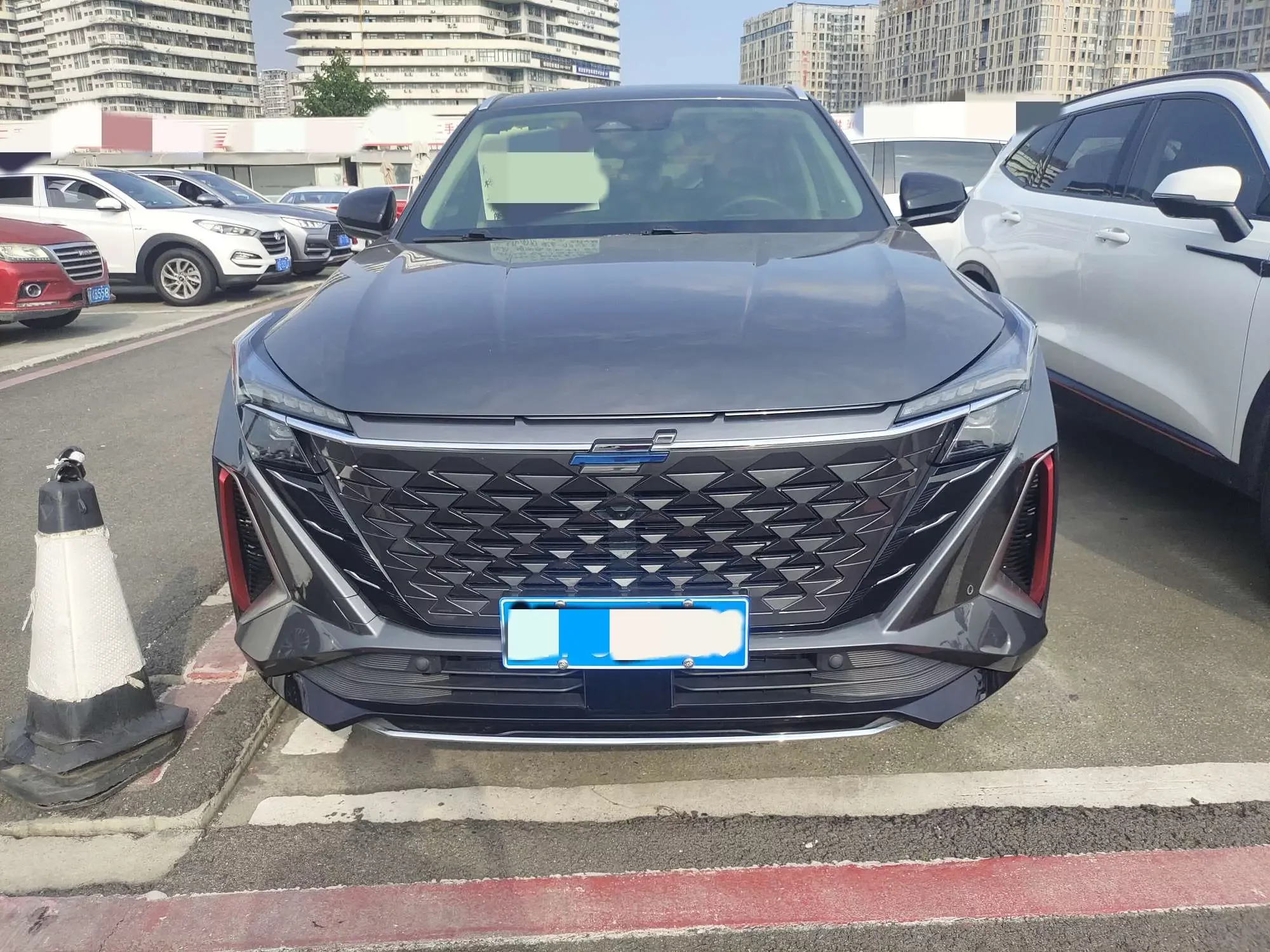Oshan Changan Auchan Z6