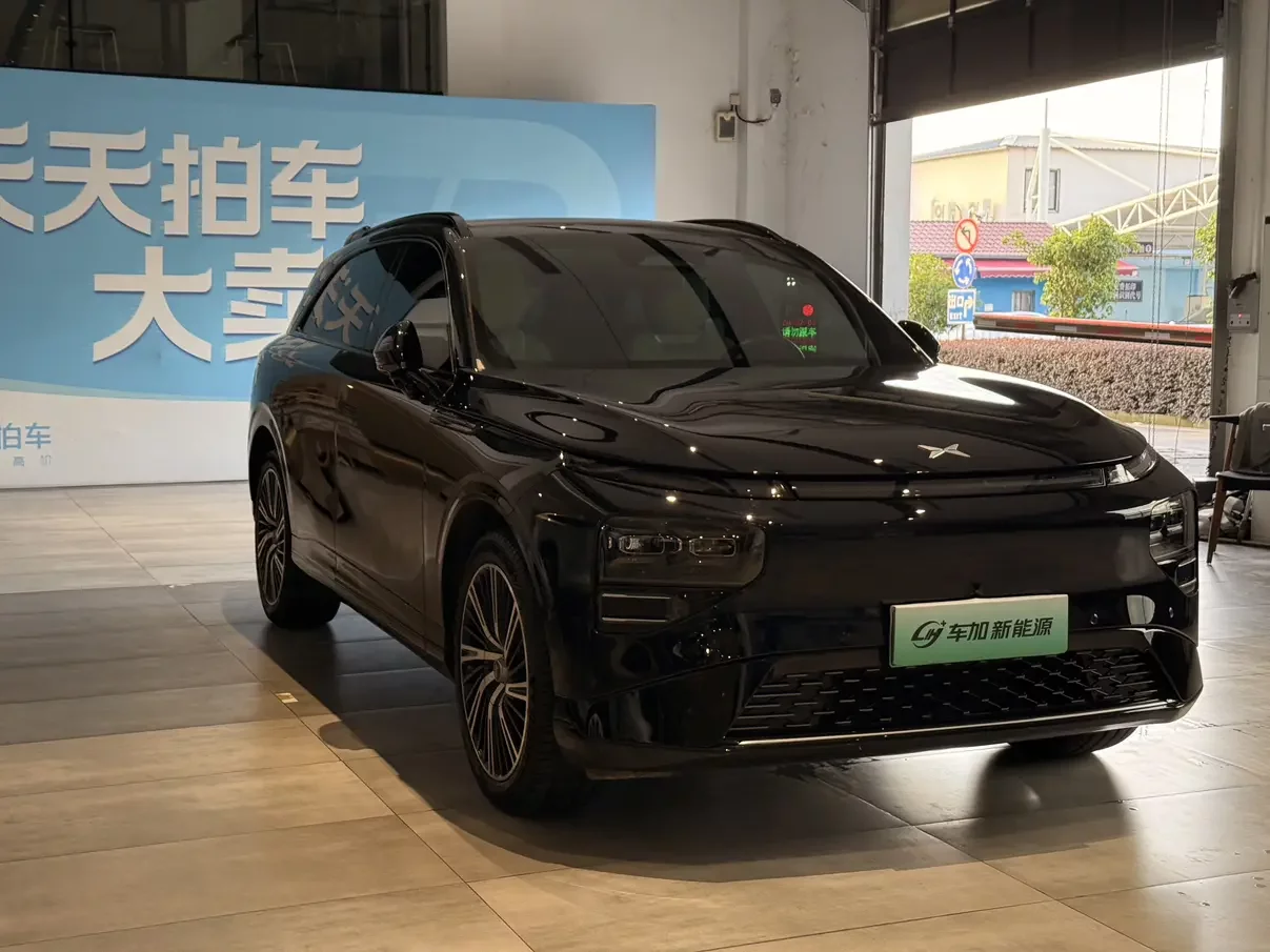 Xpeng G9