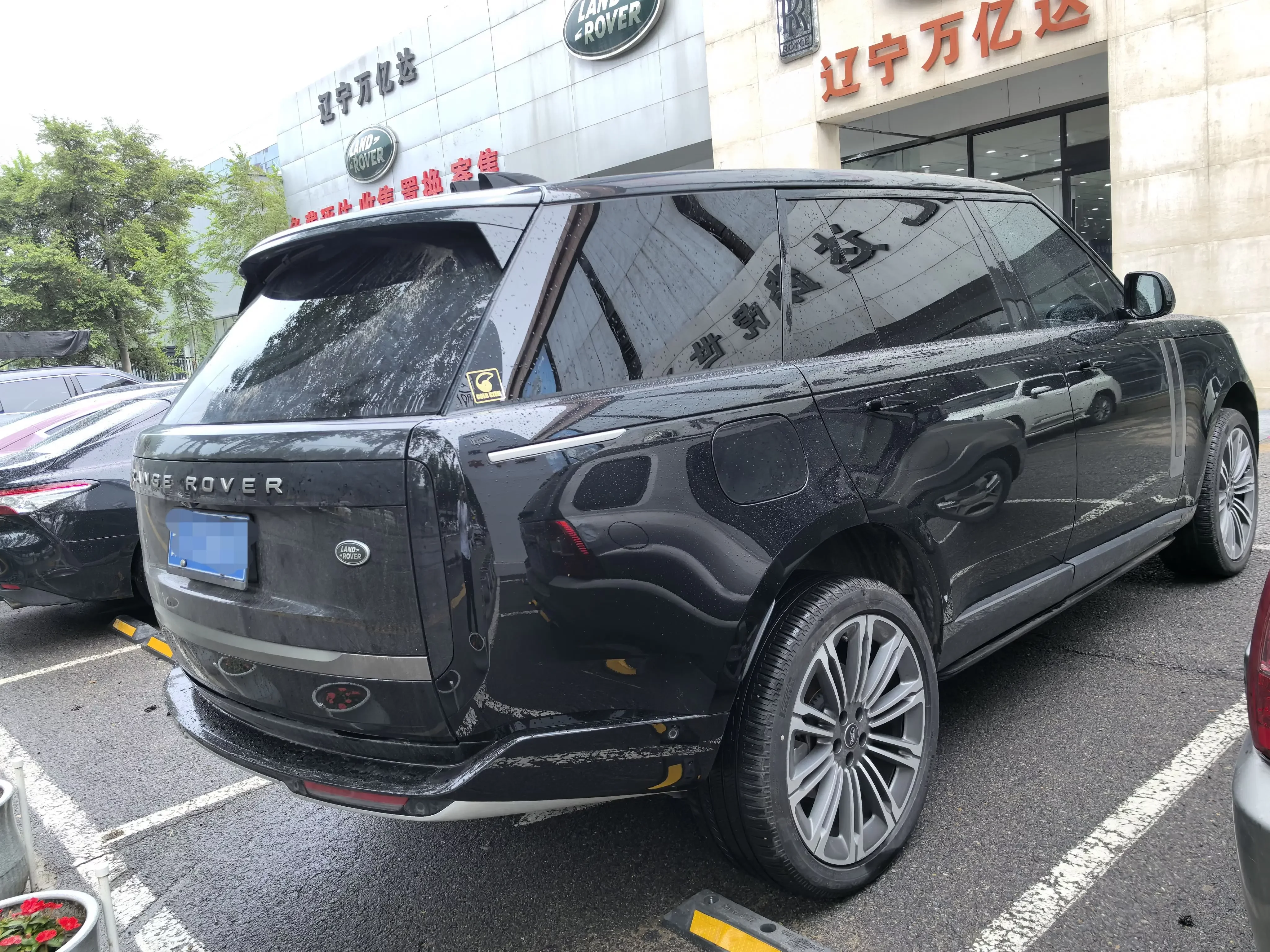 Land Rover range rover
