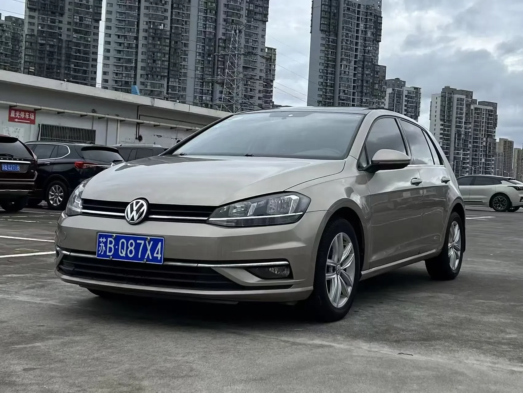 Volkswagen golf