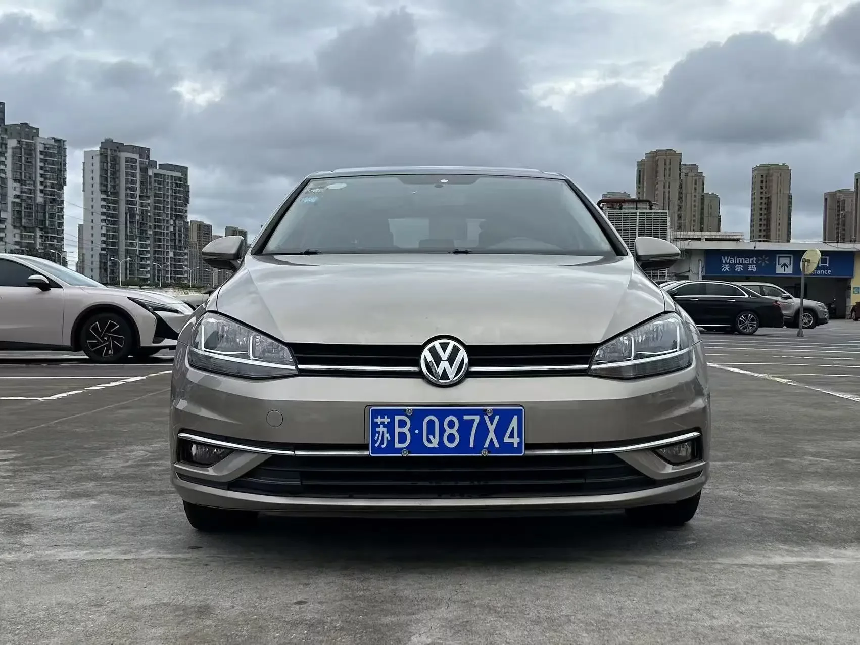 Volkswagen golf