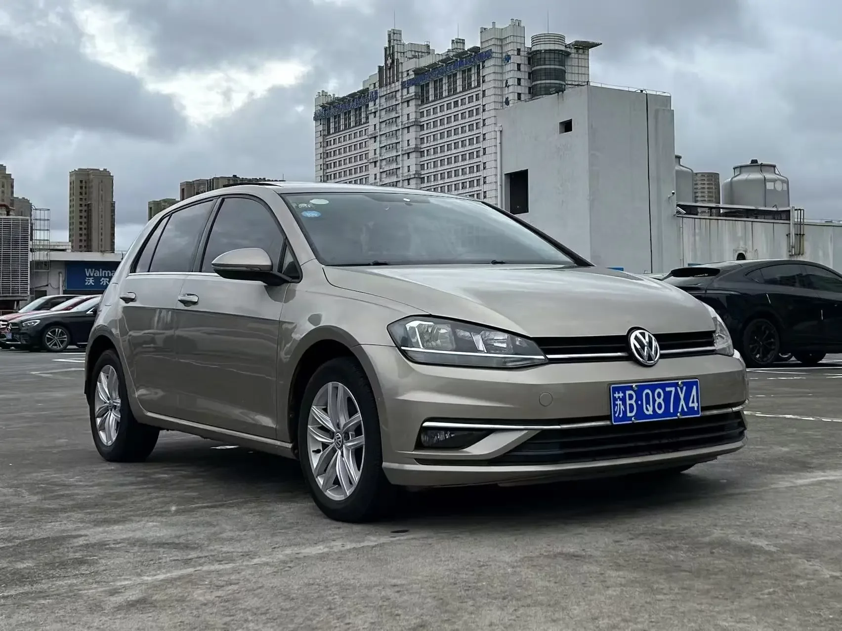 Volkswagen golf